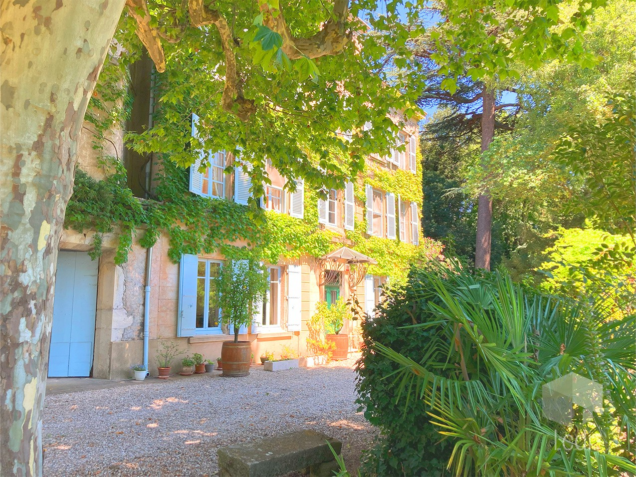 MONTELIMAR, maison 500 m2 avec dépendances — photo 14