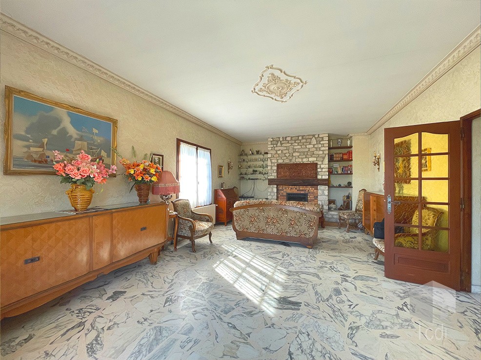 Maison 200 m2 avec piscine et vue   La Garde-Adhémar — photo 7