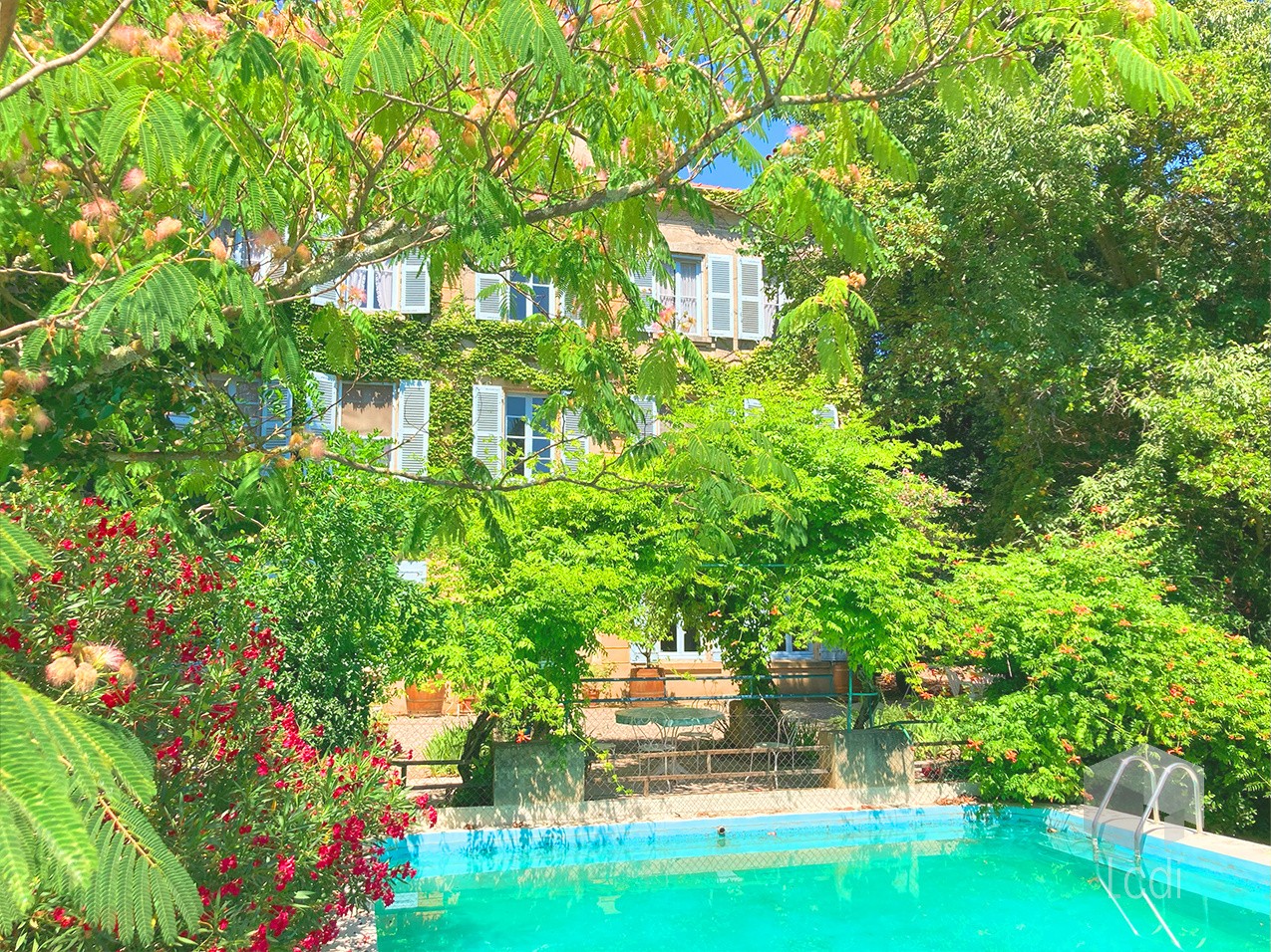 MONTELIMAR, maison 500 m2 avec dépendances — photo 6