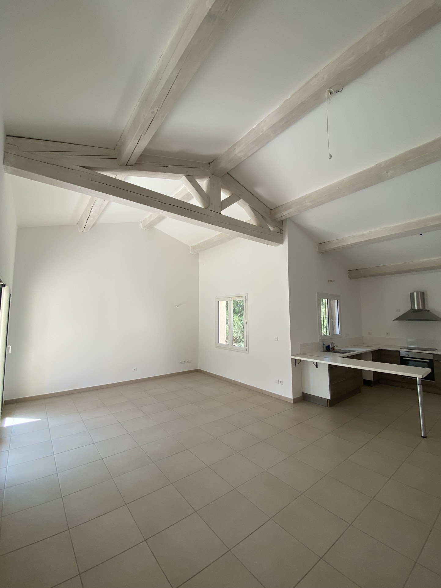 MAISON T4 DE PLEIN PIED, GRAND TERRAIN SECTEUR GARDANNE / GREASQUE — photo 4