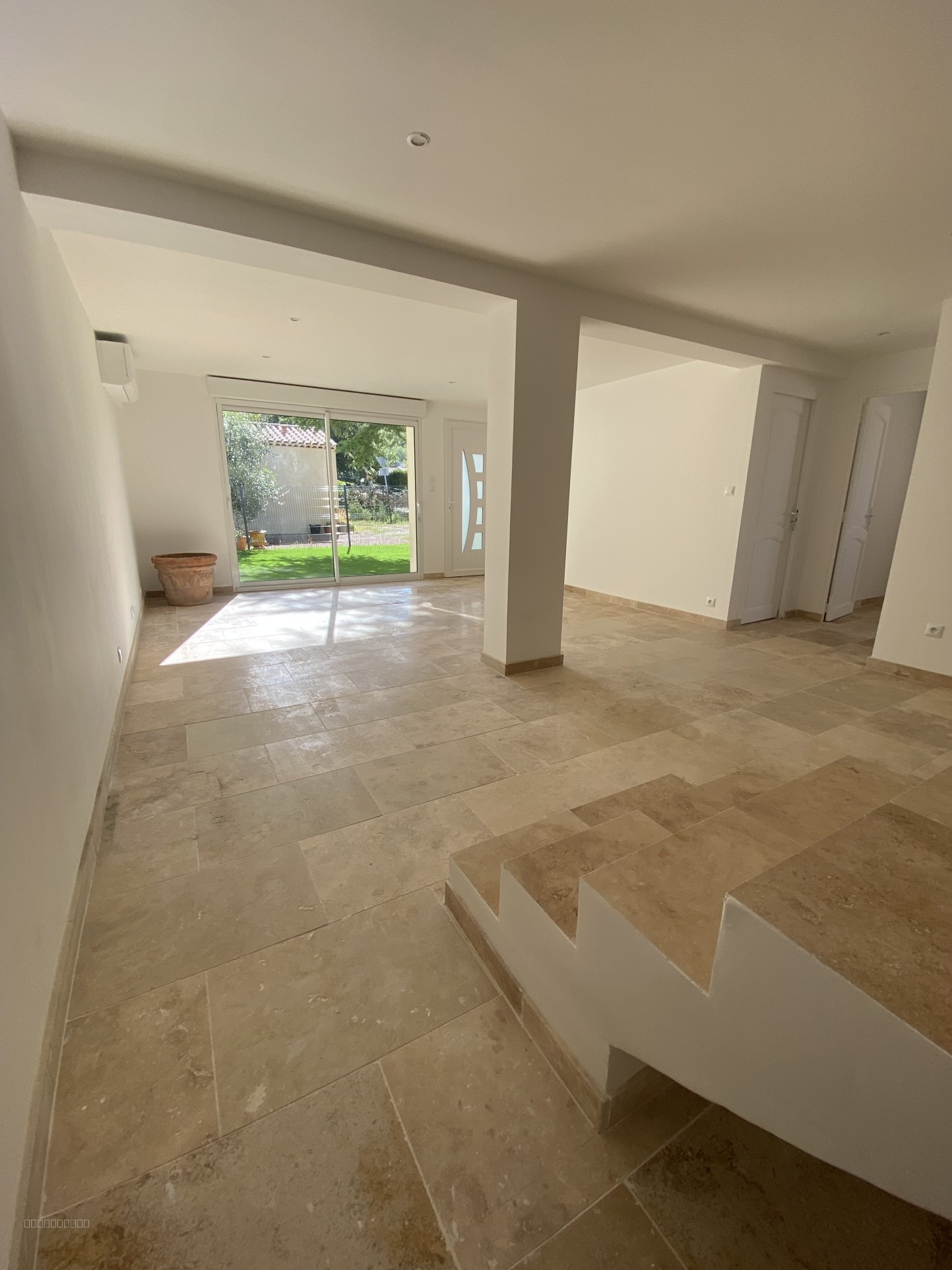 MAISON DE TYPE 4 , JARDIN , NANS LES PINS — photo 8