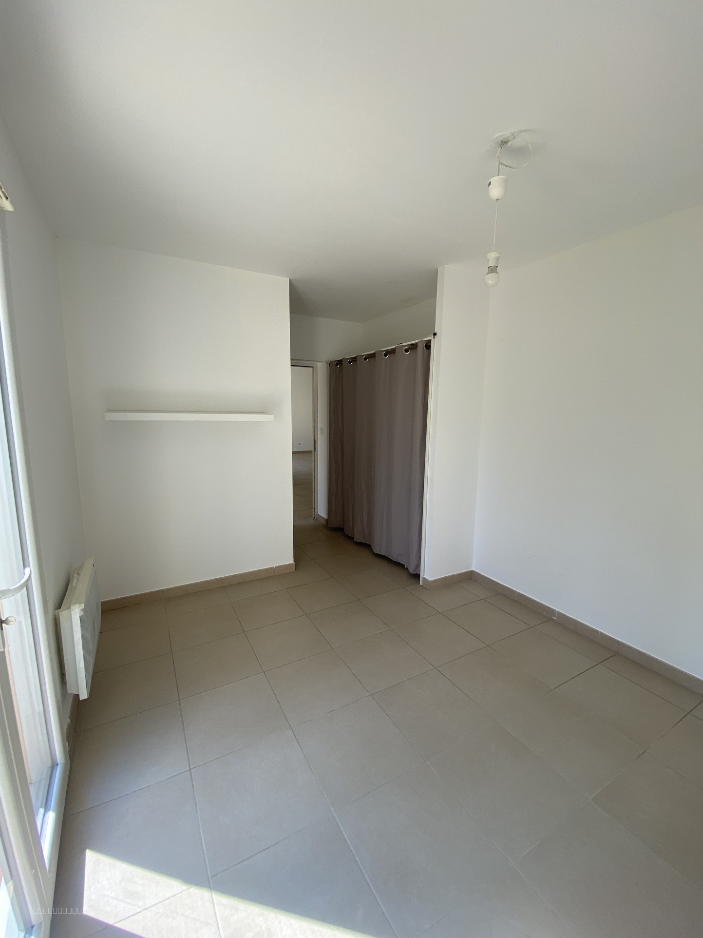 MAISON T4 DE PLEIN PIED, GRAND TERRAIN SECTEUR GARDANNE / GREASQUE — photo 10