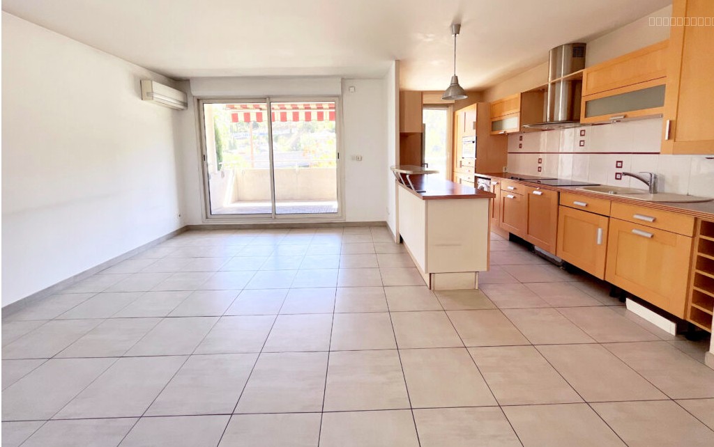 APPARTEMENT T3 EN ANGLE + GRANDE TERRASSE + VUE DÉGAGÉE — photo 5