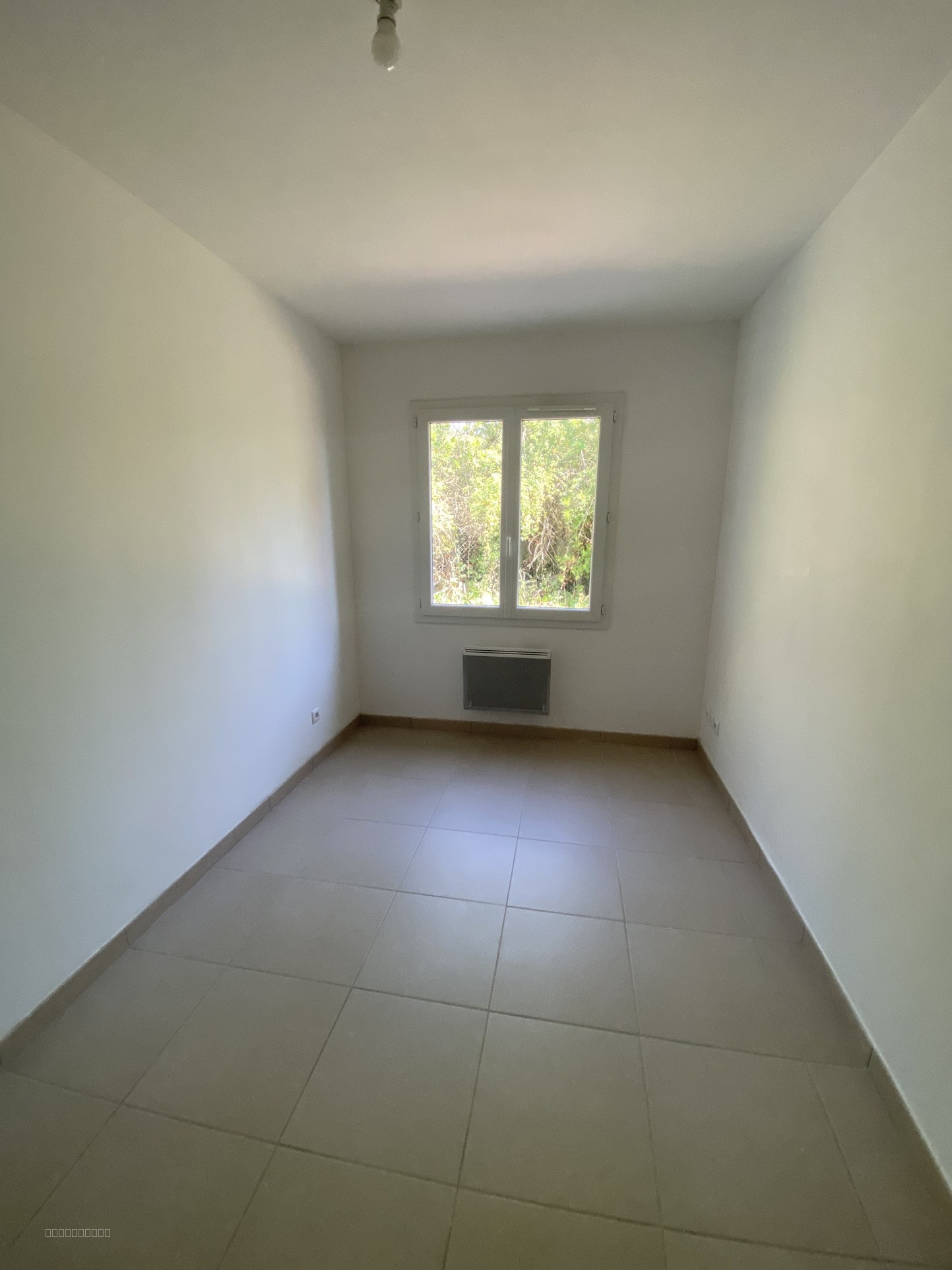 MAISON T4 DE PLEIN PIED, GRAND TERRAIN SECTEUR GARDANNE / GREASQUE — photo 12