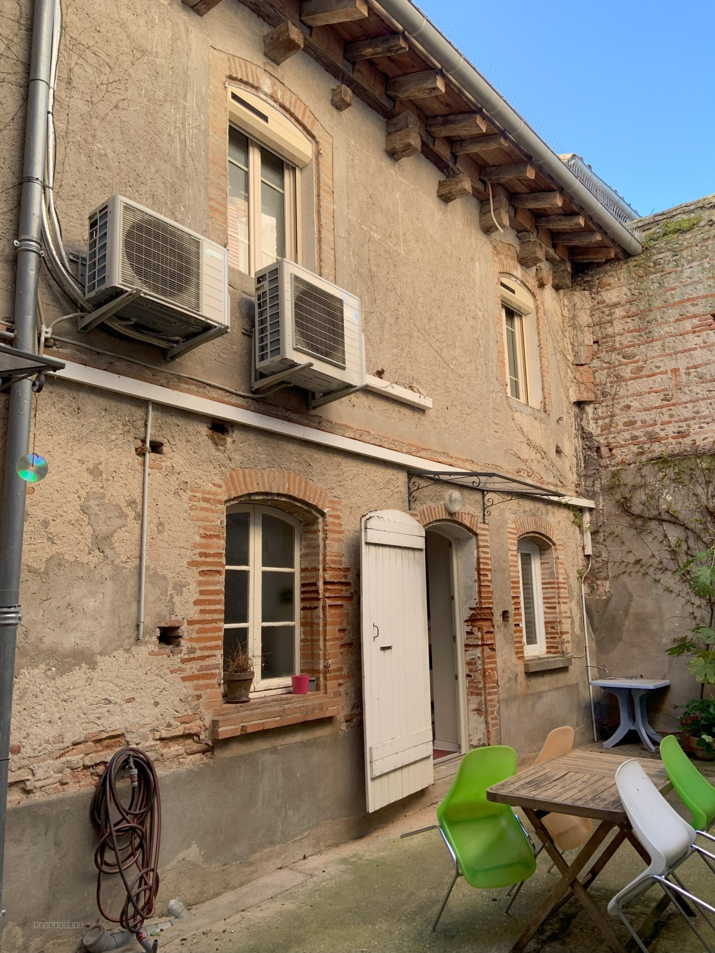 Immeuble de 200m2 — photo 2