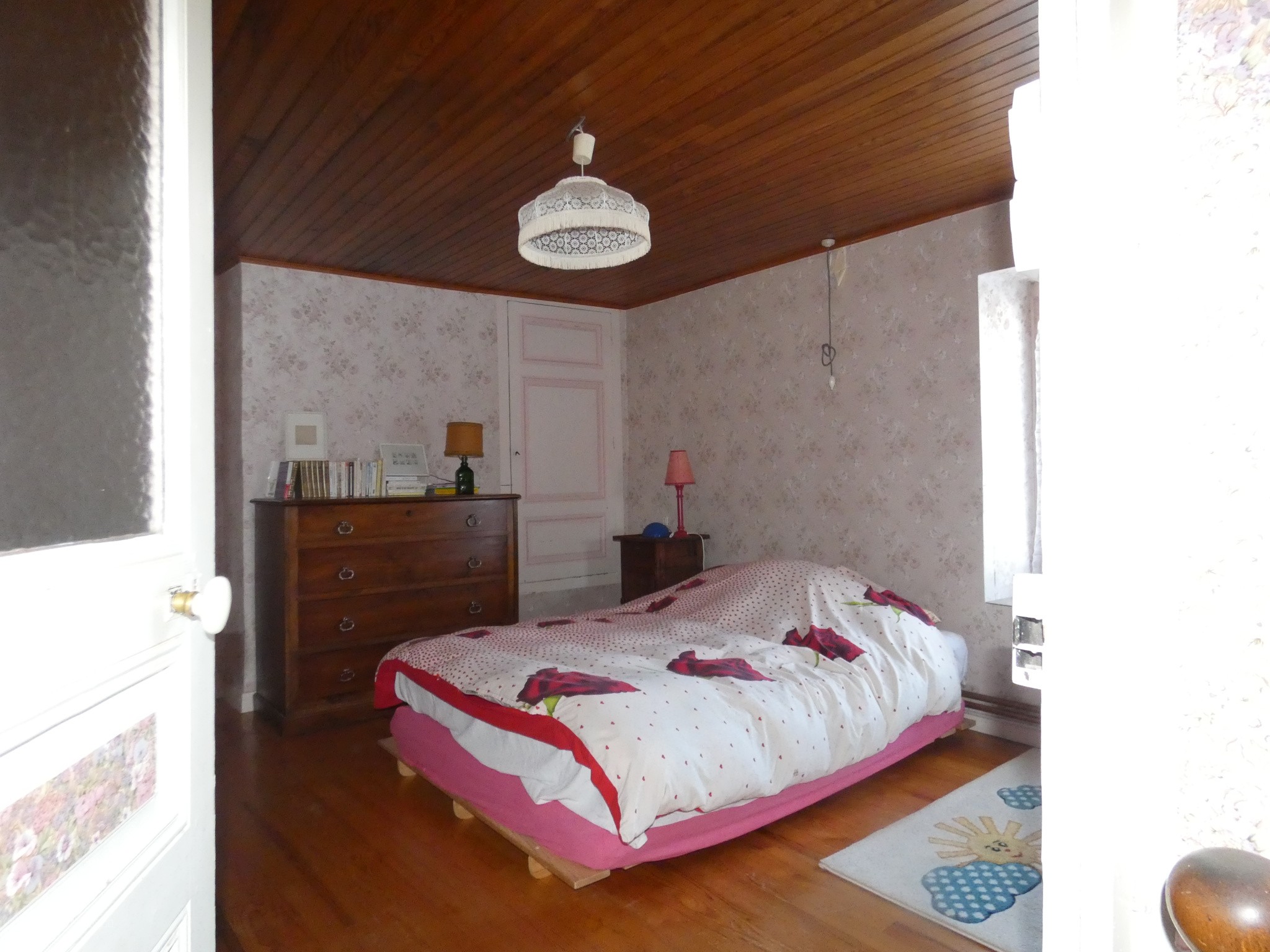 À VENDRE : Maison de caractère à Aranc, un cadre paisible et verdoyant — photo 8