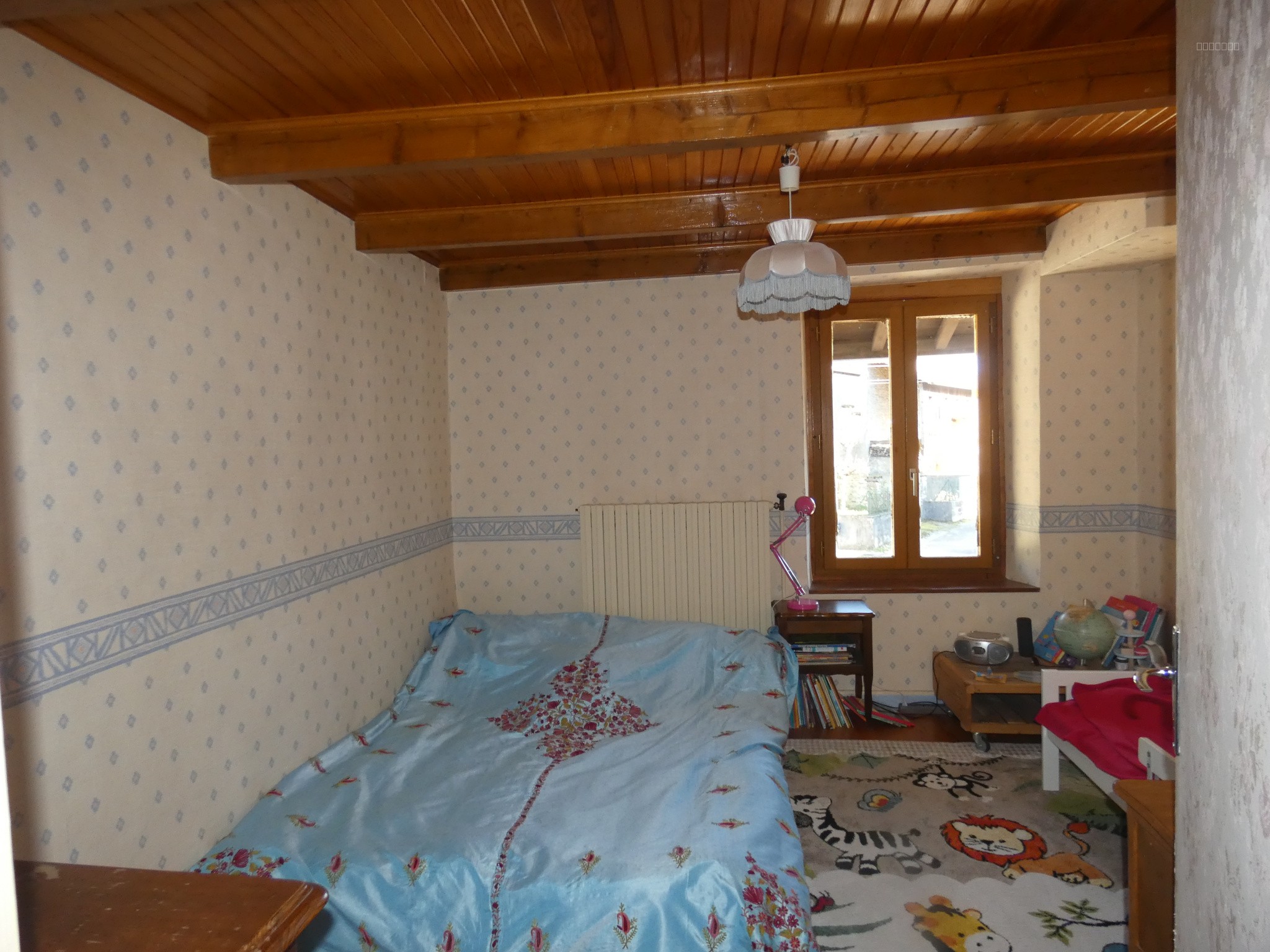 À VENDRE : Maison de caractère à Aranc, un cadre paisible et verdoyant — photo 7