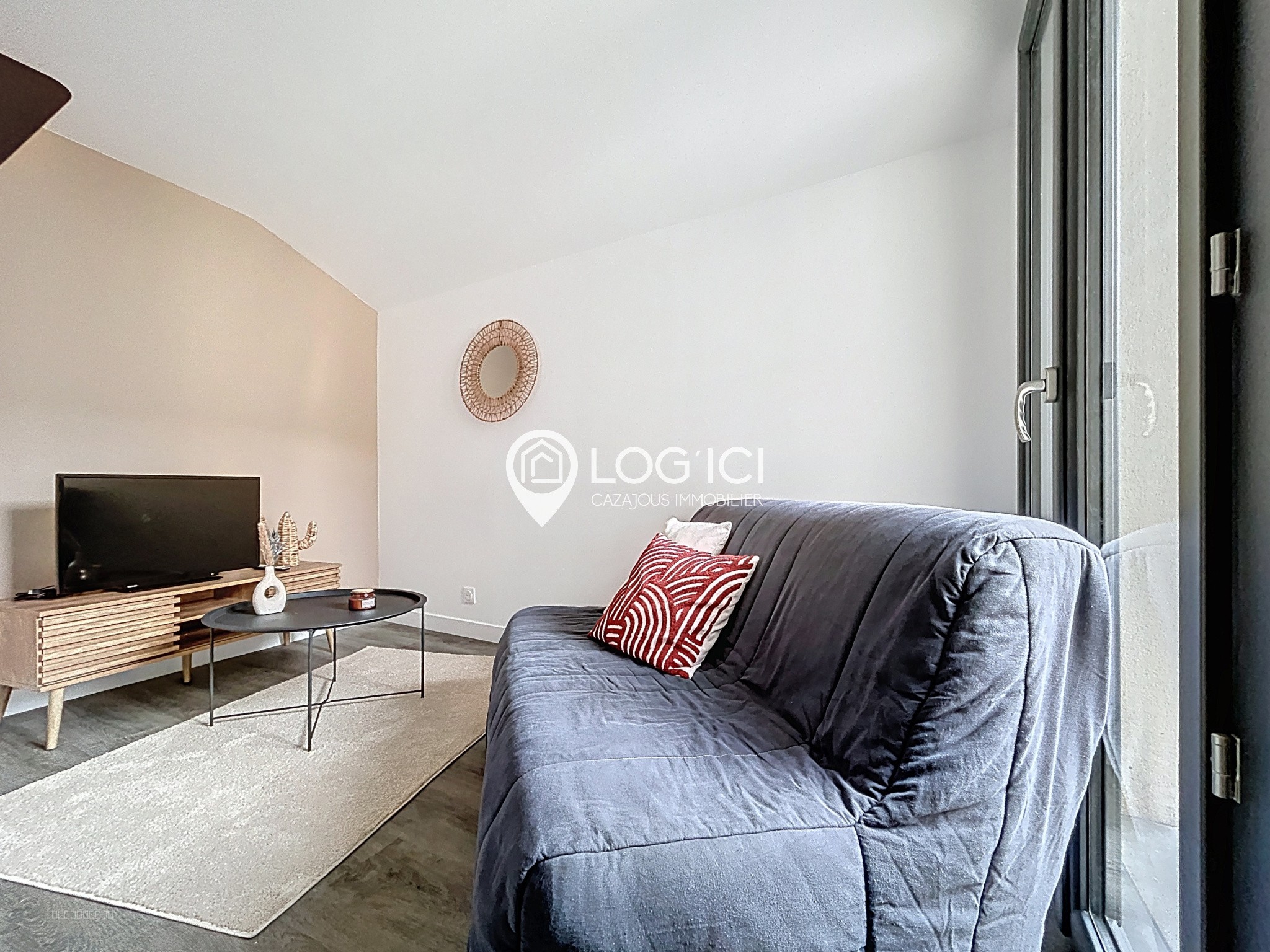 NAY Centre - Location T2 meublé en duplex — photo 4