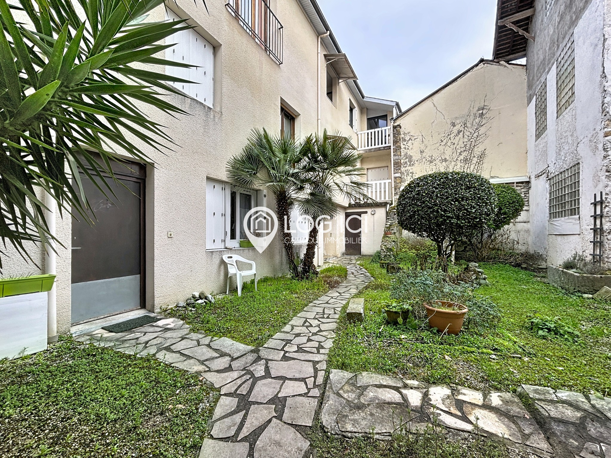 NAY Centre - Location T2 meublé en duplex — photo 9