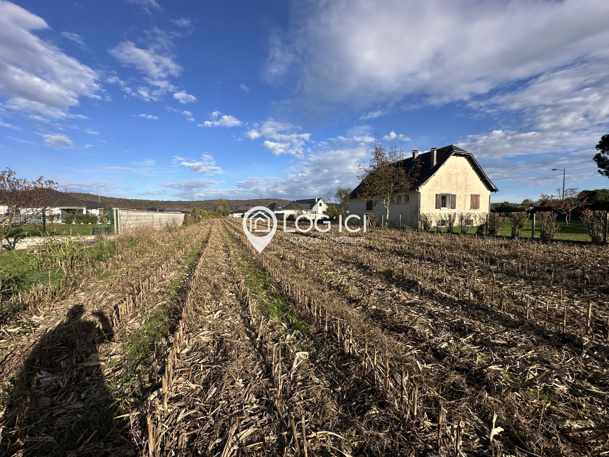 BEUSTE - Vente Terrain à bâtir de 3 500 m2 — photo 4