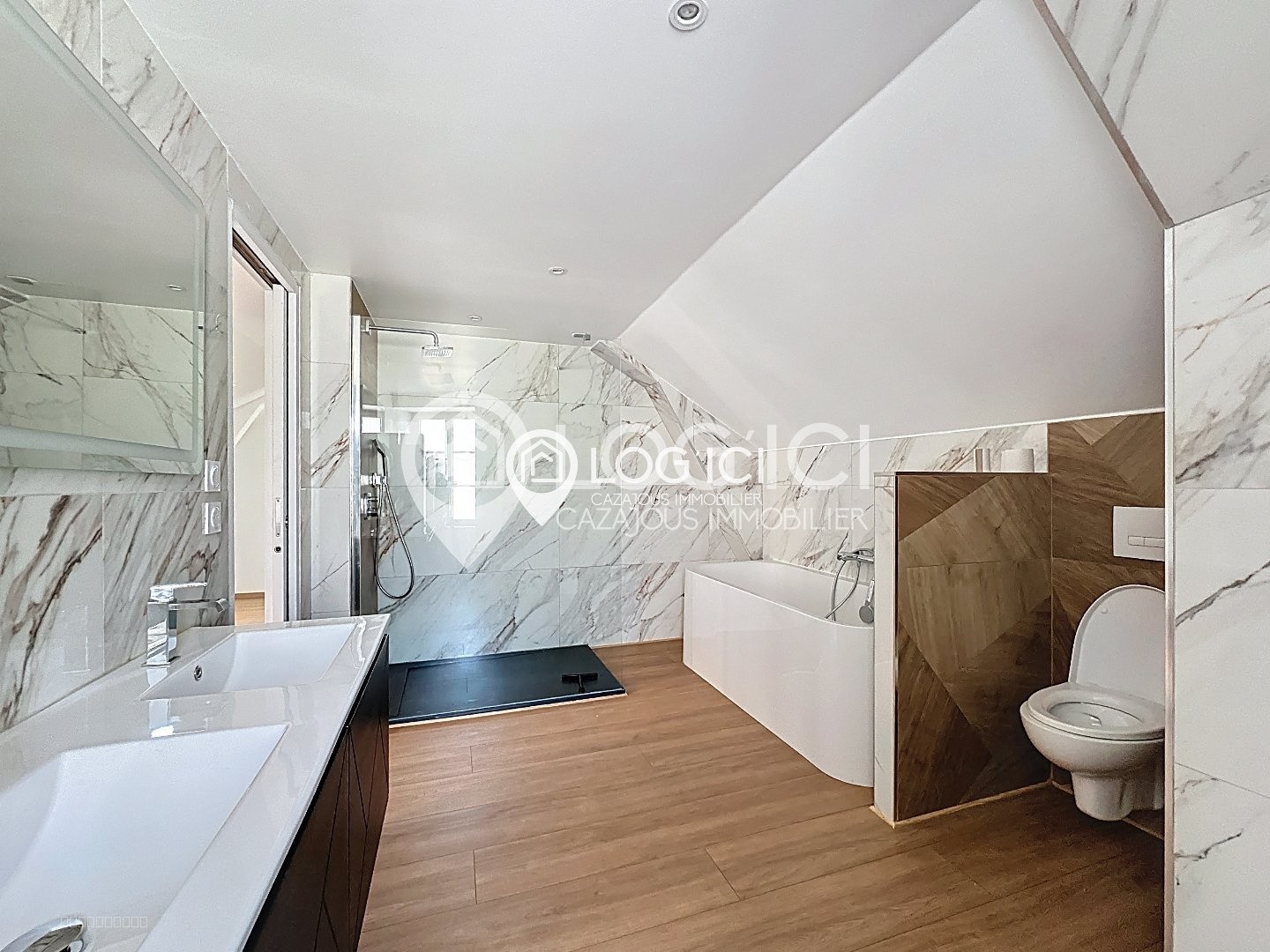 ARROS DE NAY - Vente Maison T3 rénovée sur terrain clos de 575 m2 — photo 10
