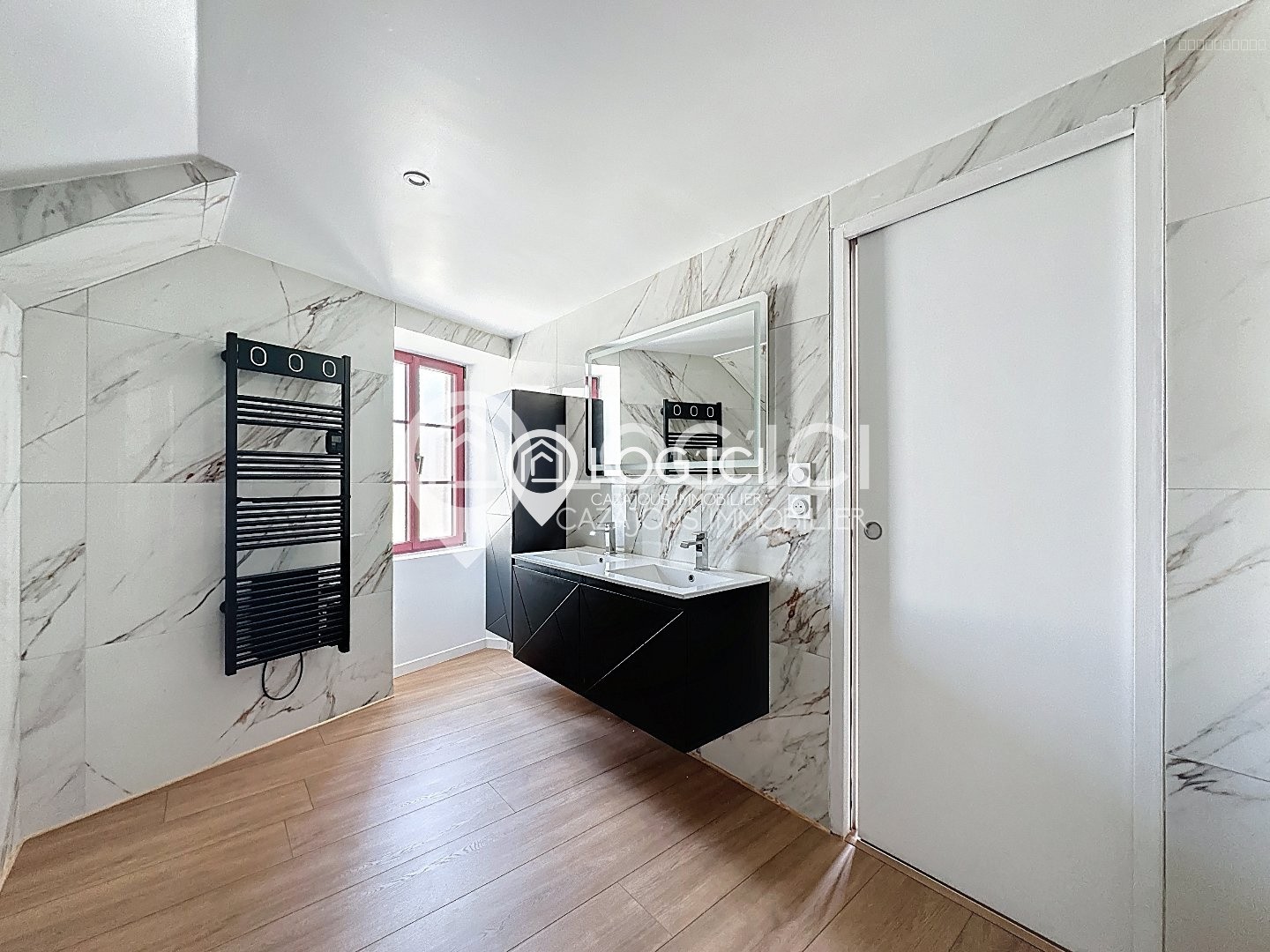 ARROS DE NAY - Vente Maison T3 rénovée sur terrain clos de 575 m2 — photo 11