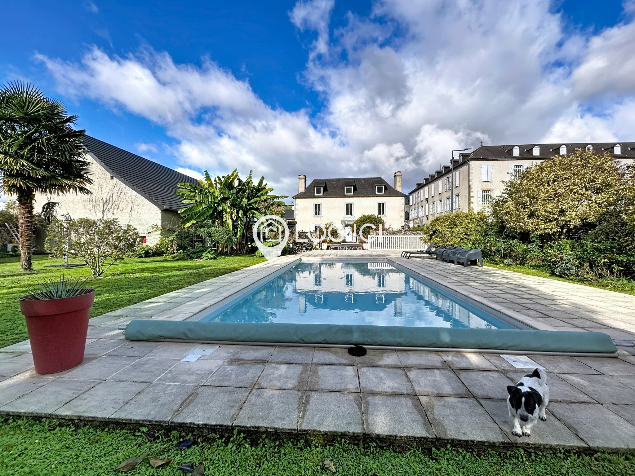 IGON - Vente d'un enclos béarnais rénové avec piscine — photo 2