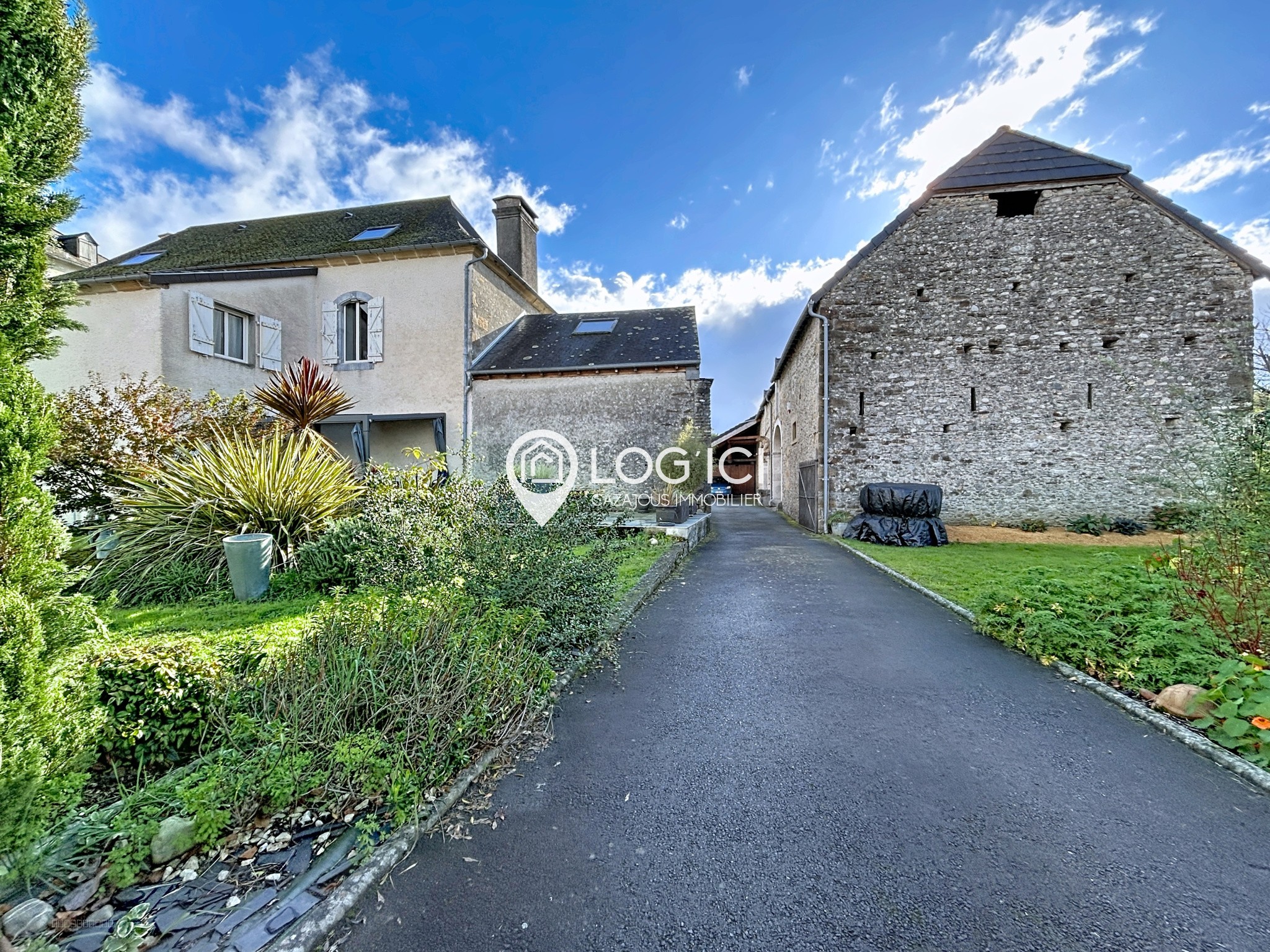 IGON - Vente d'un enclos béarnais rénové avec piscine — photo 20
