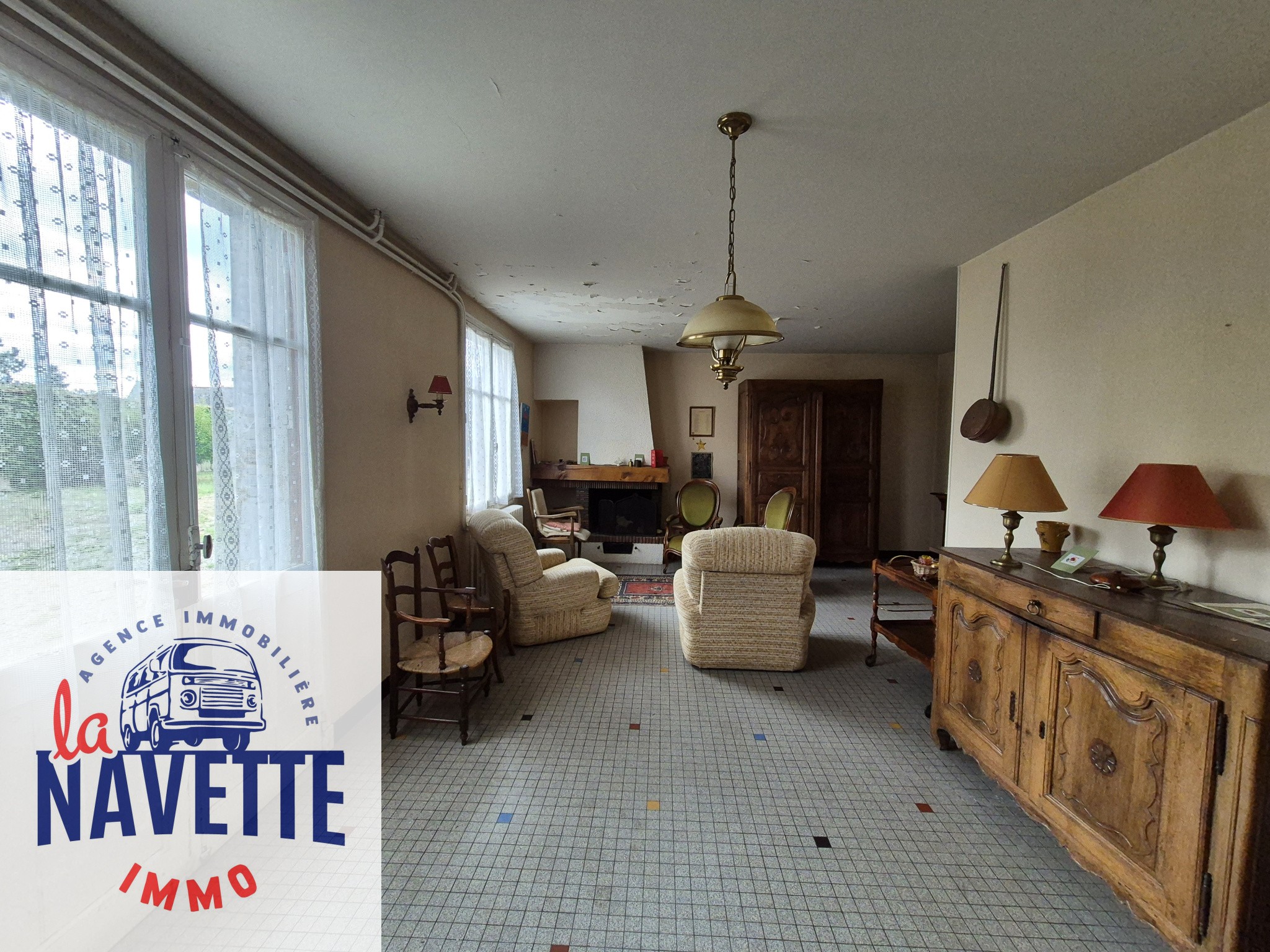 Ensemble immobilier avec charme et volumes, Cour fermée, sans vis-à-vis — photo 8