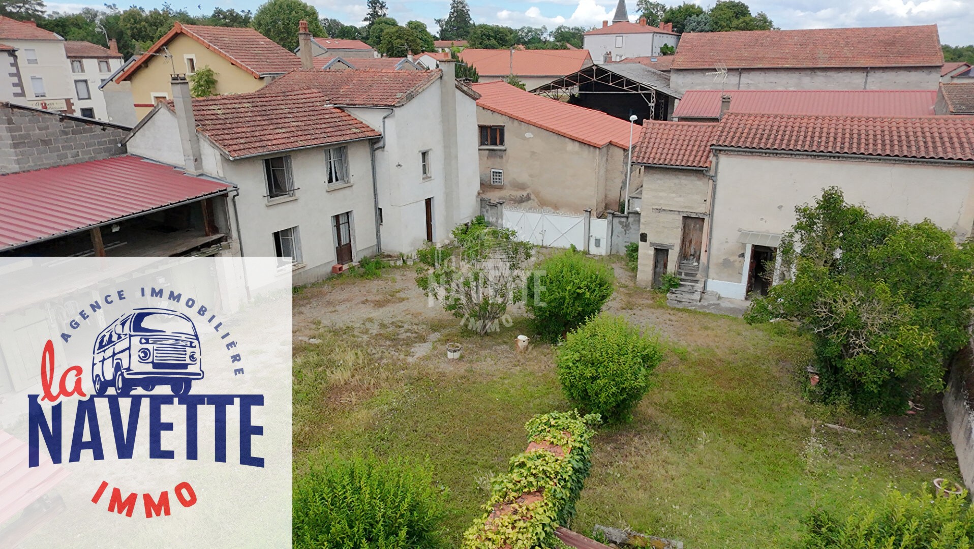 Ensemble immobilier avec charme et volumes, Cour fermée, sans vis-à-vis — photo 2