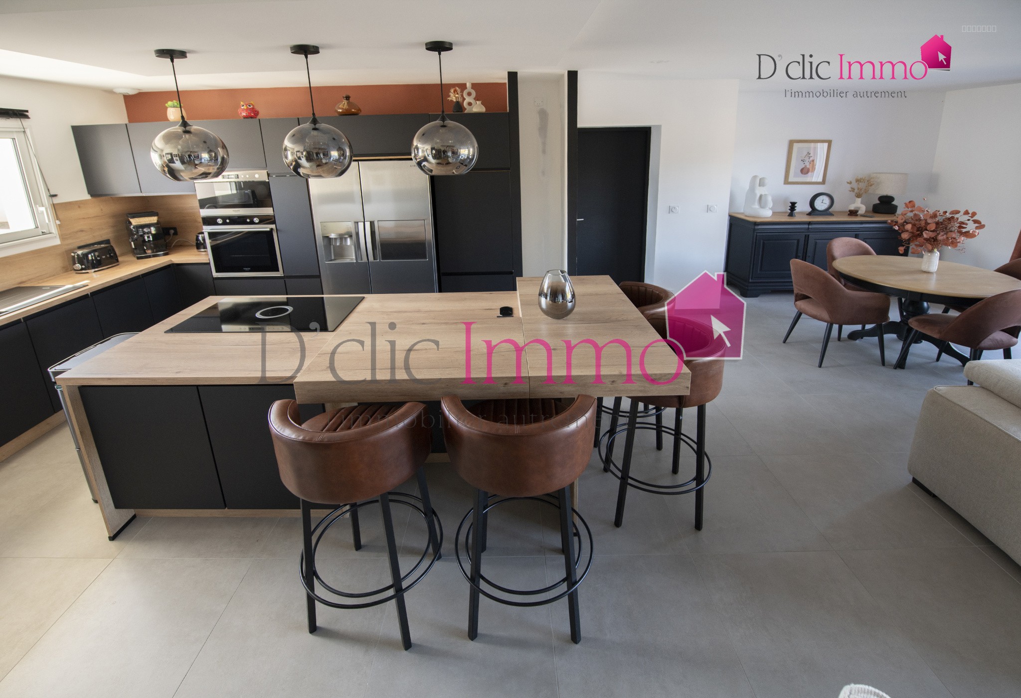SOULLANS - MAISON 4 CHAMBRES - 1KM DES COMMERCES — photo 3