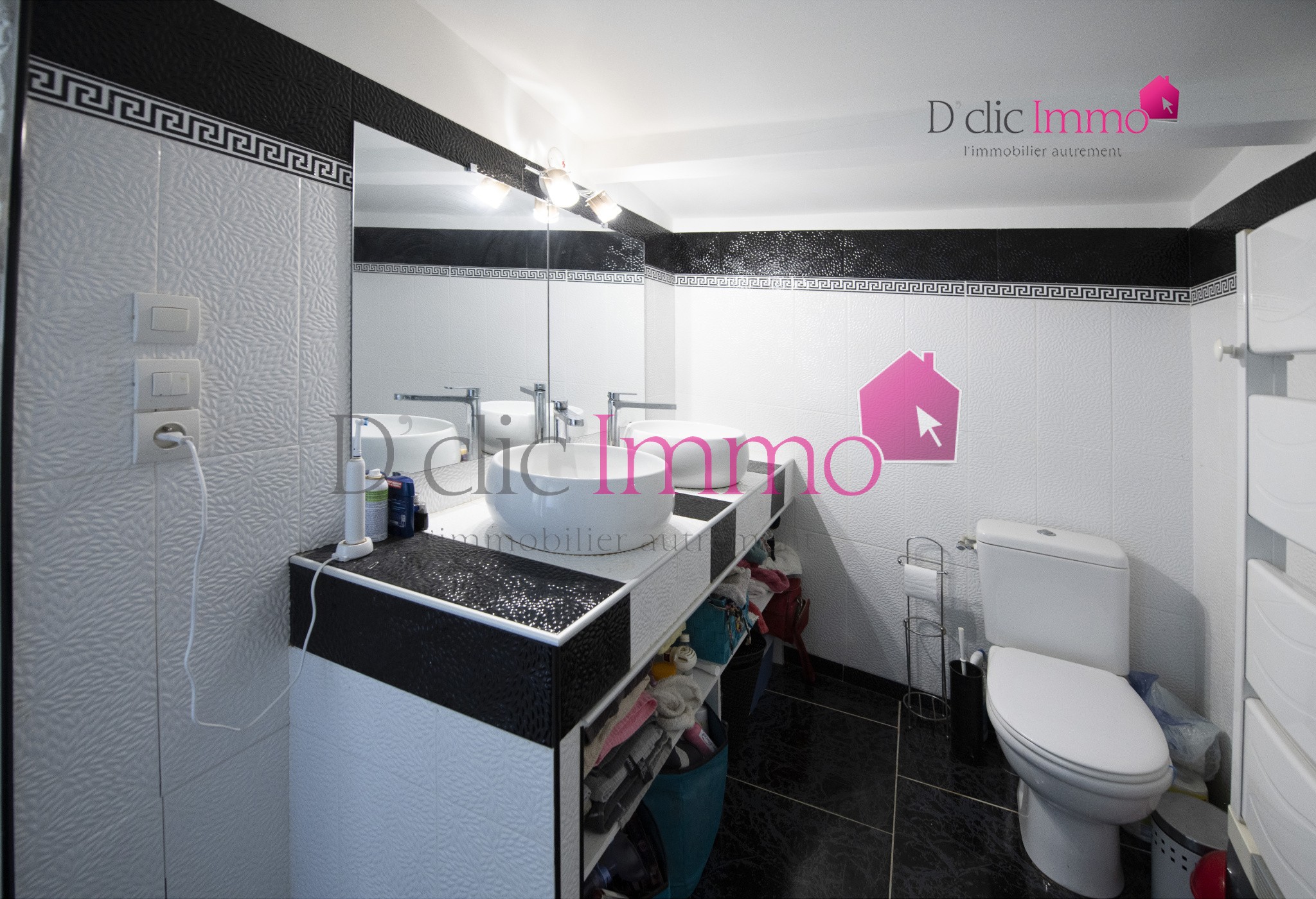 SOULLANS - Charmante Maison de 124 m2 en campagne dans les Marais - 4266m2 — photo 7