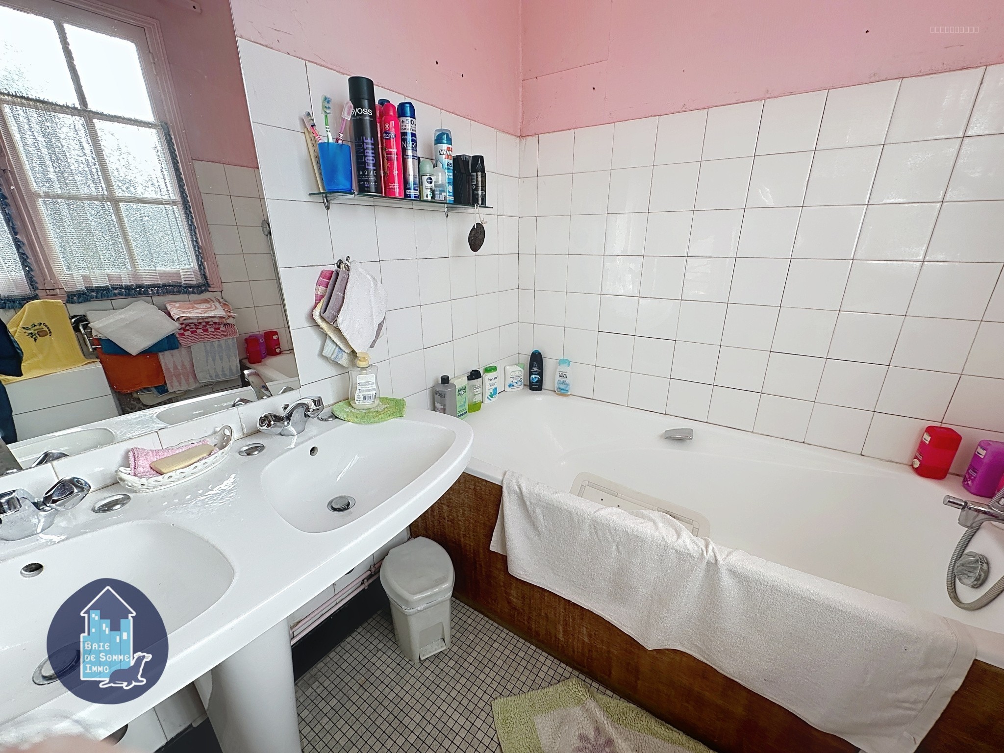 Maison de caractère à rénover au cœur d'un bourg dynamique — photo 7
