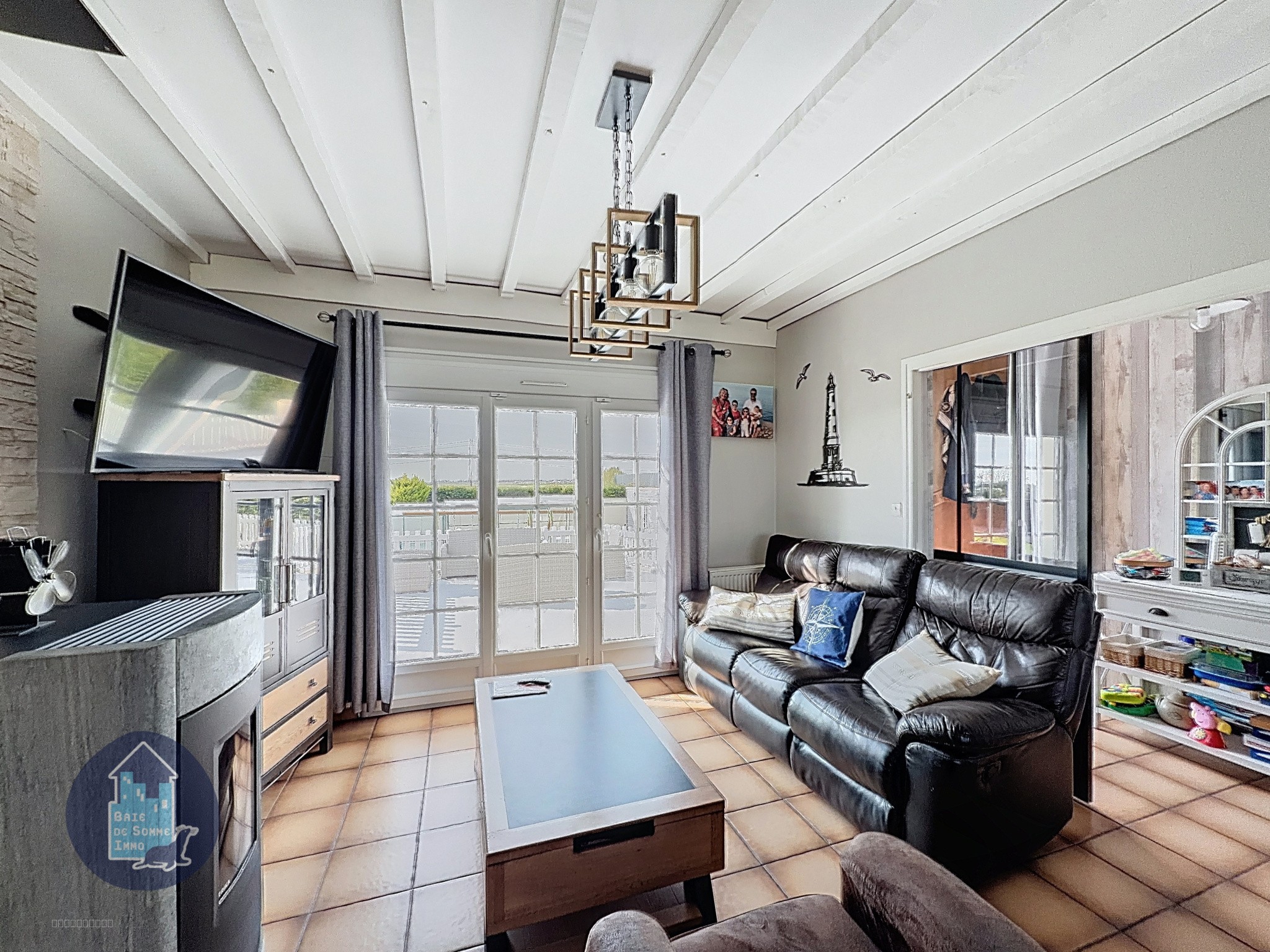 Maison avec piscine — photo 4