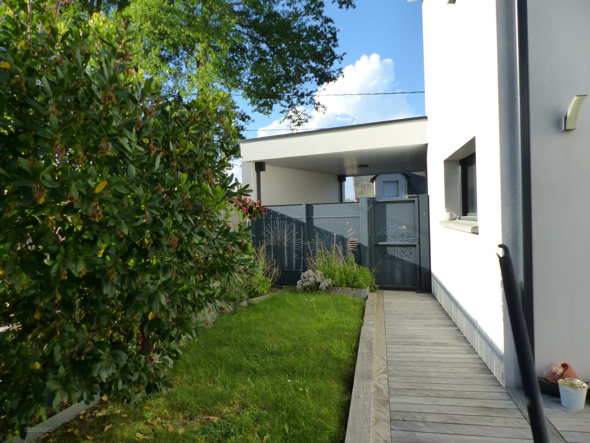 Pavillon récent de 146m2 quartier Gachet. — photo 4