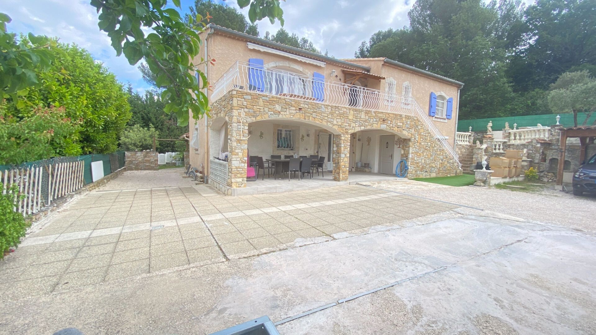 Sur un terrain de 1500 m2. — photo 19