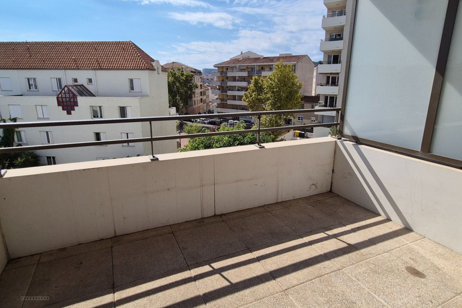 Avec un parking privatif en sous-sol. — photo 4