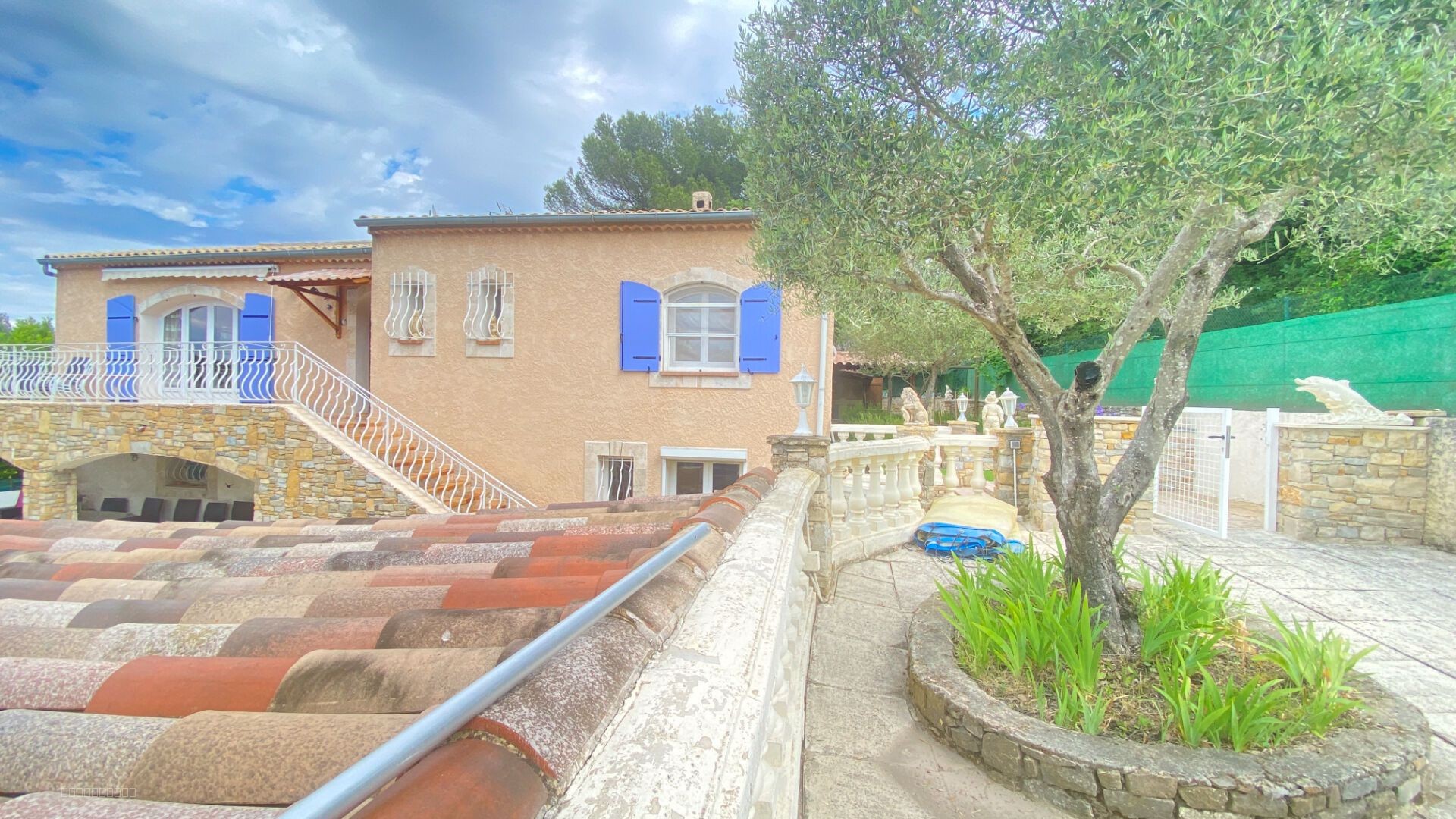 Sur un terrain de 1500 m2. — photo 16