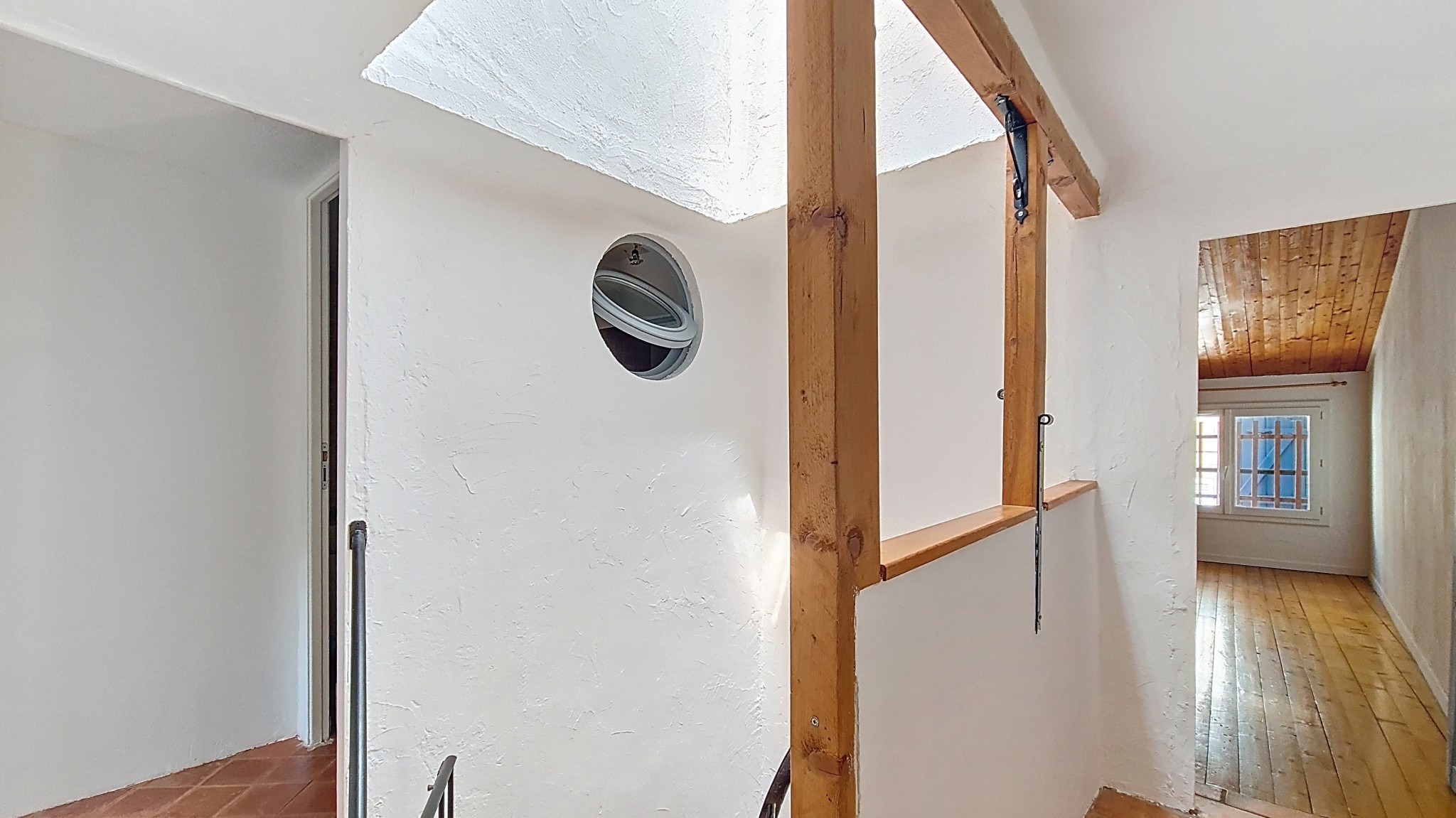 T4 + studio indépendant — photo 10