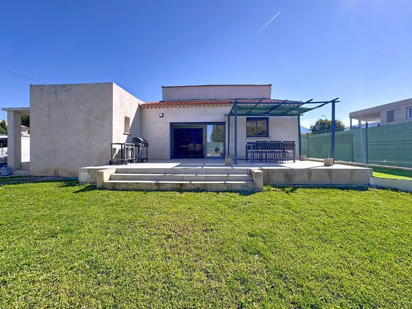 Sur terrain de 447 m2 — photo 2