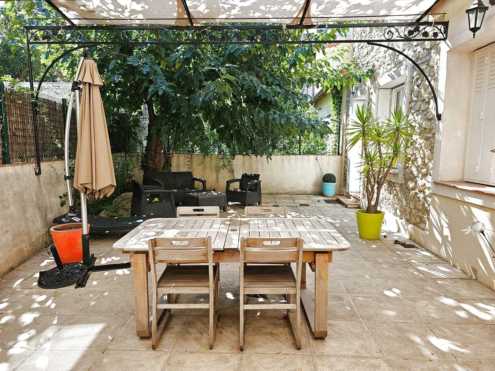 2 chambres au RdCh et une grande terrasse — photo 2