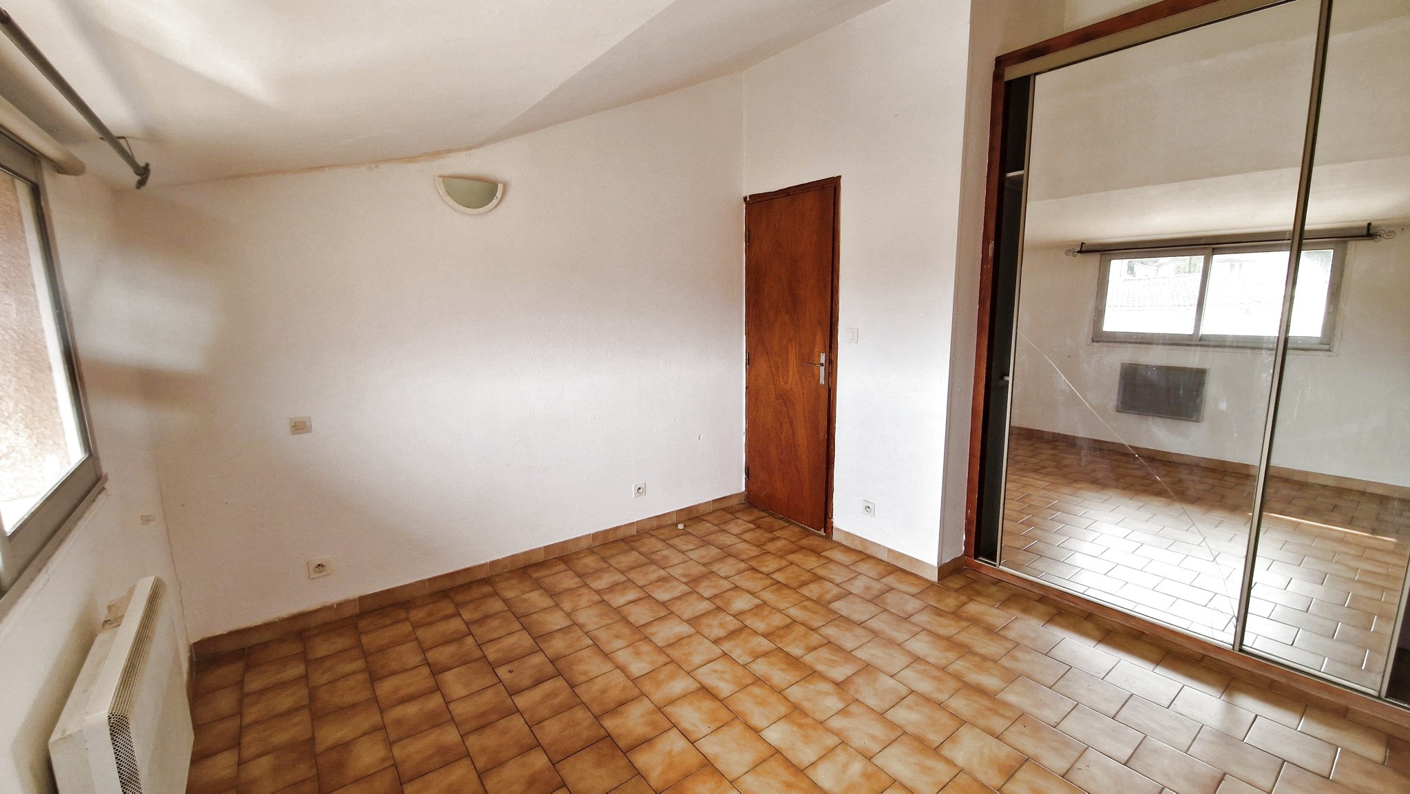 1 chambre + 1 mezzanine — photo 4