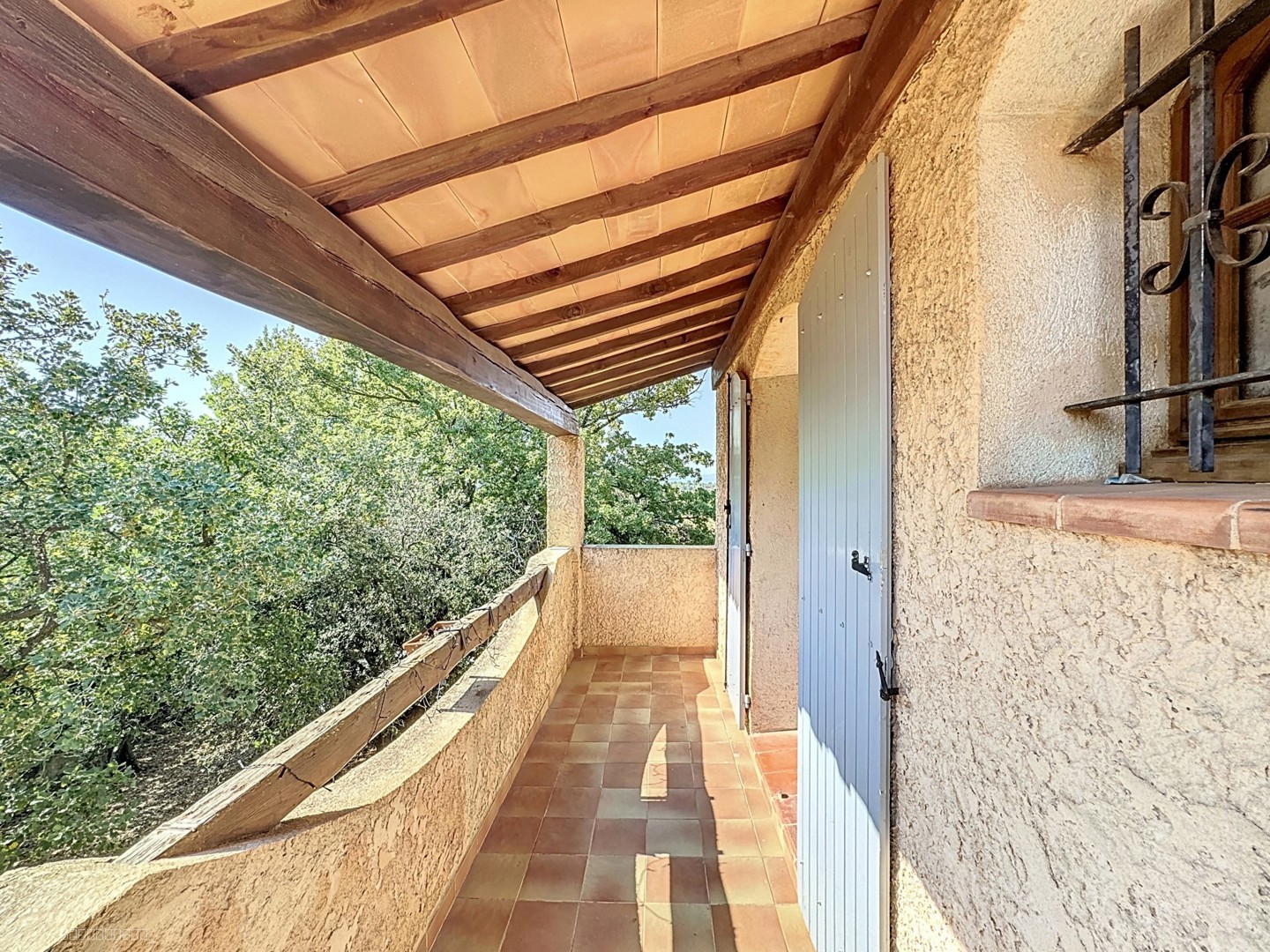 Avec terrasse de 10 m2 et garage — photo 16