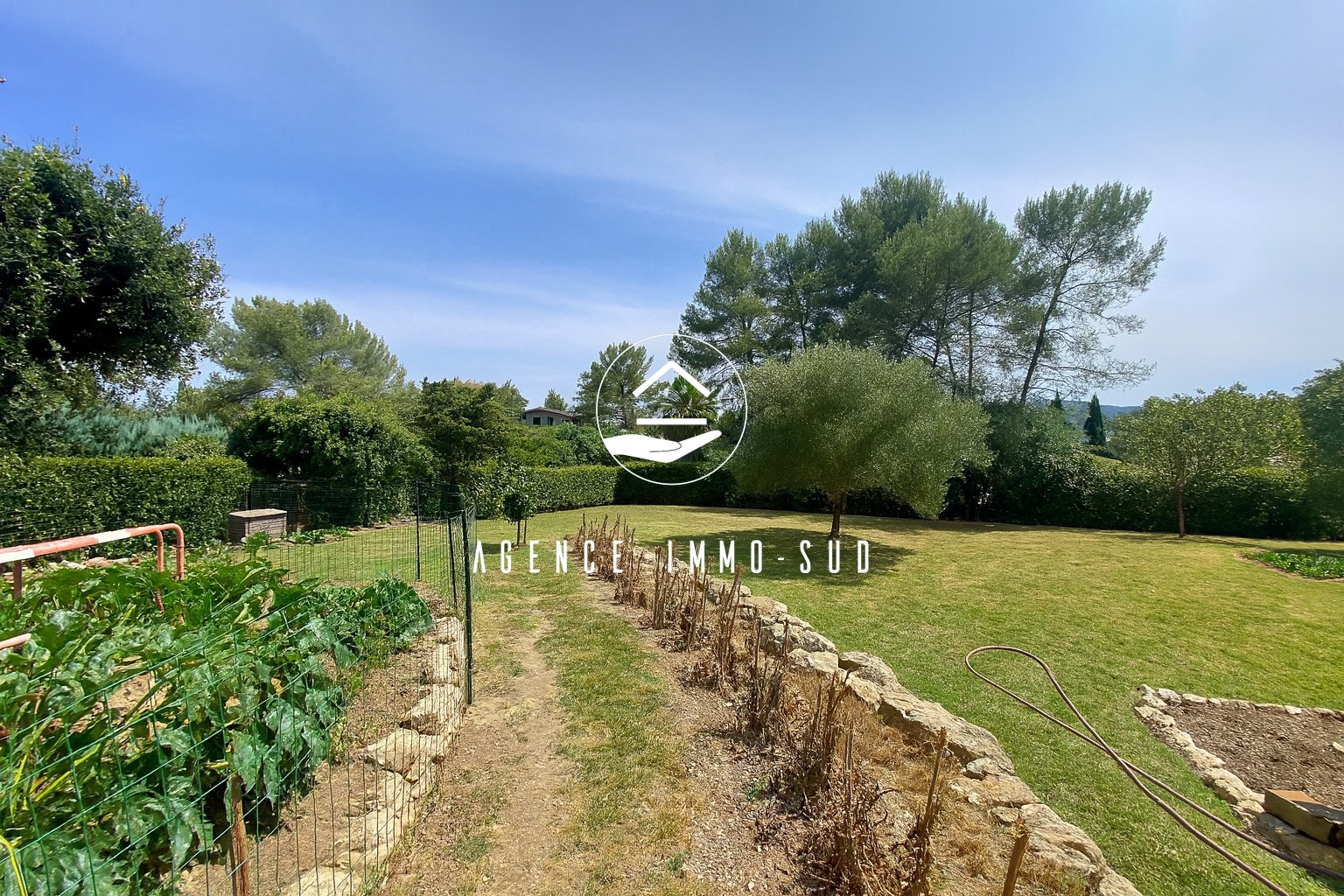 Maison de Plain-pied de 188m2 sur un terrain plat de 2185m2 à vendre à Bagnols-en-forêt — photo 19