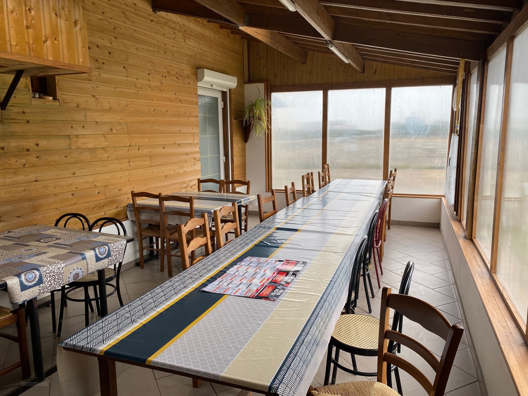 MURS RESTAURANT AVEC LICENCE ET MATERIEL — photo 4