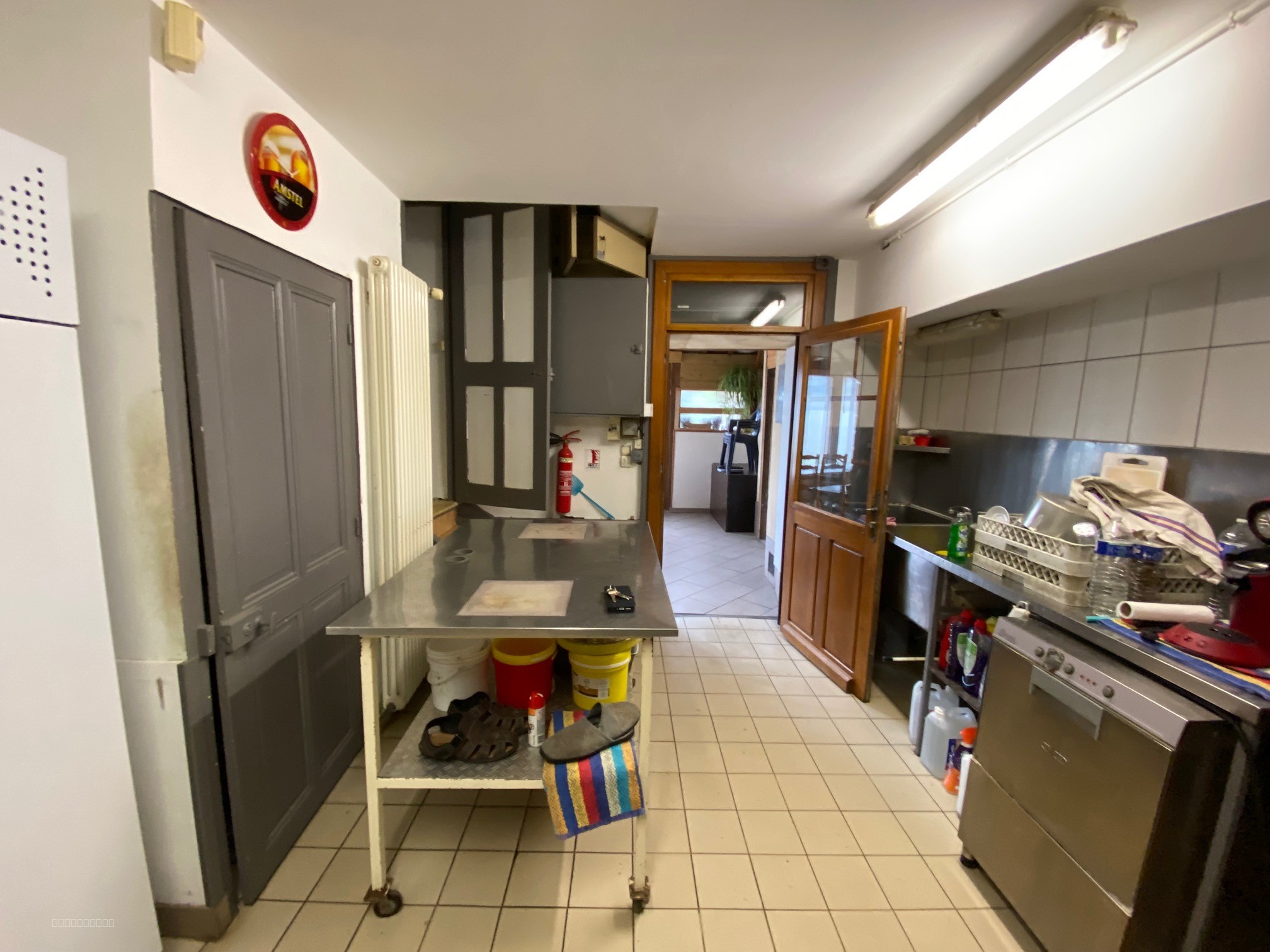 MURS RESTAURANT AVEC LICENCE ET MATERIEL — photo 12