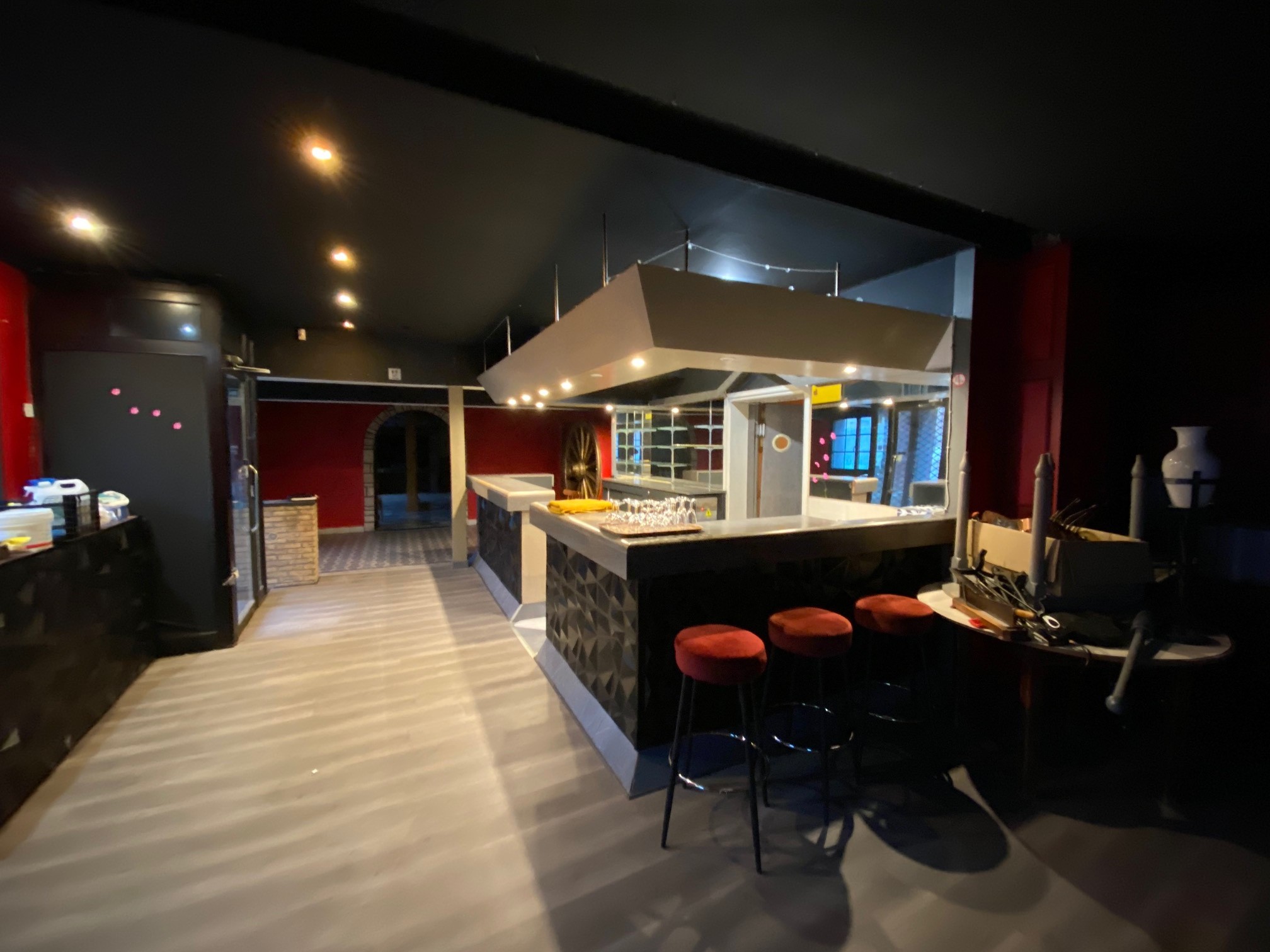 Murs commerciaux (restaurant) avec 2 appartements — photo 2