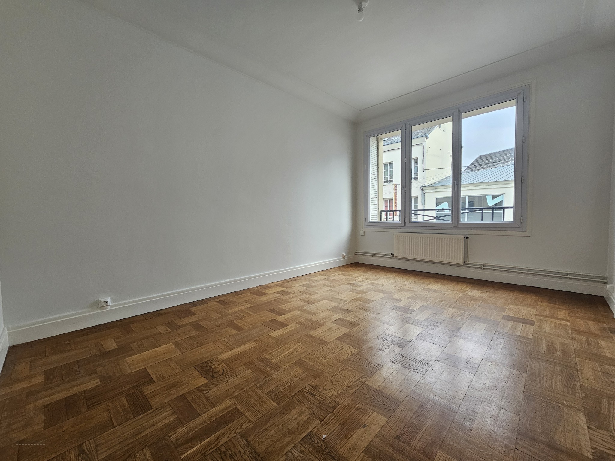 Appartement de 121 m2 avec 3 chambres en hyper centre de Vernon très lumineux — photo 2