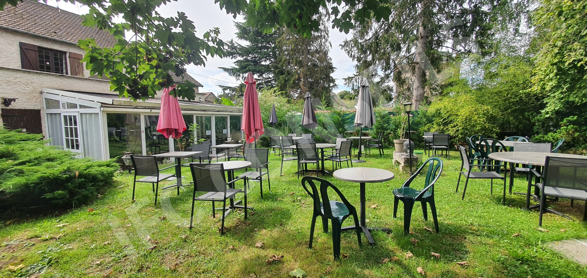 Propriété de 381 m2 au très fort potentiel à 10 minutes de Vernon — photo 2