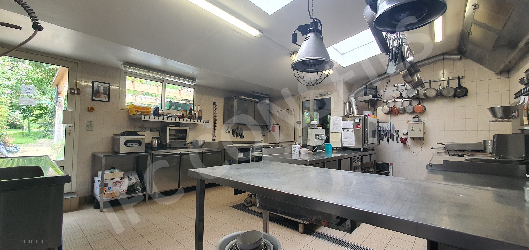 Propriété de 381 m2 au très fort potentiel à 10 minutes de Vernon — photo 4