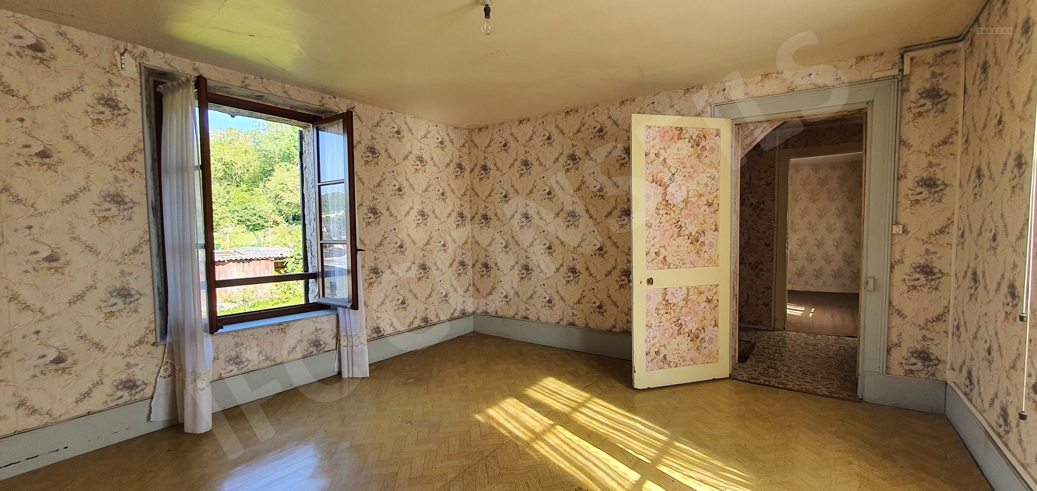 Maison ancienne à rénover dans le centre-ville de Gaillon, en plein cœur du quartier historique — photo 5
