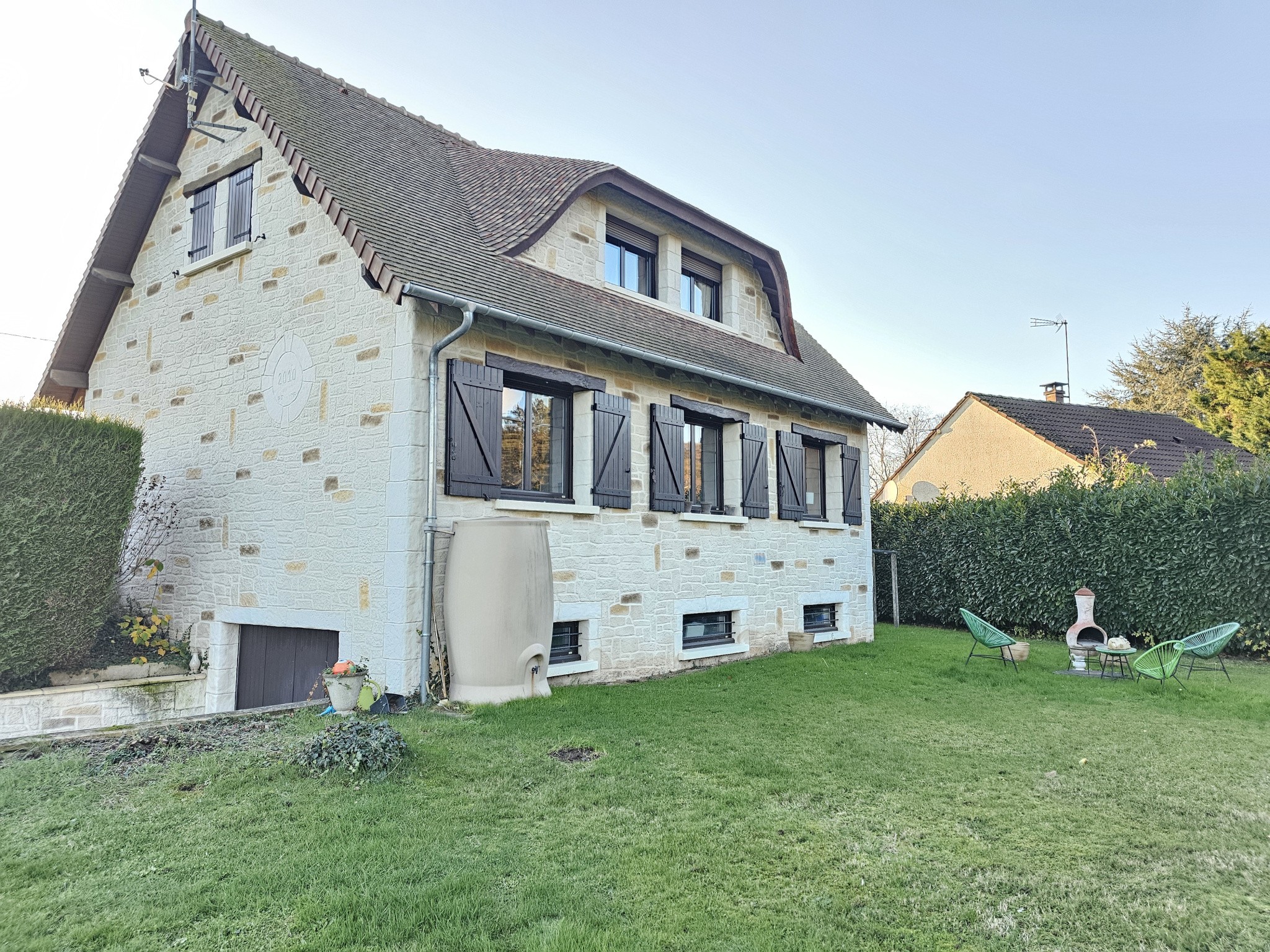 A 12 minutes de Vernon, jolie maison avec du caractère de 105 m2 avec 3 chambres dans un état irréprochable — photo 2