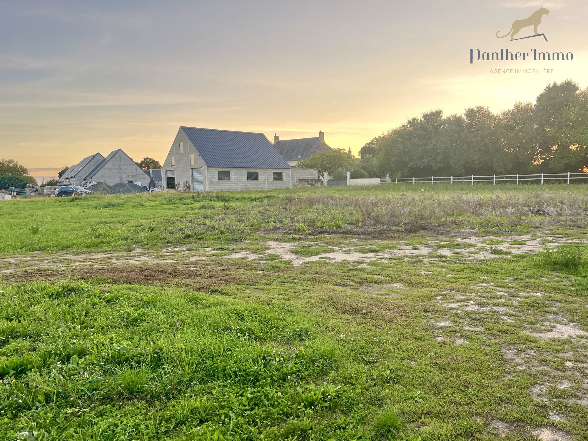 Beau Terrain constructible de 720m2 — photo 3
