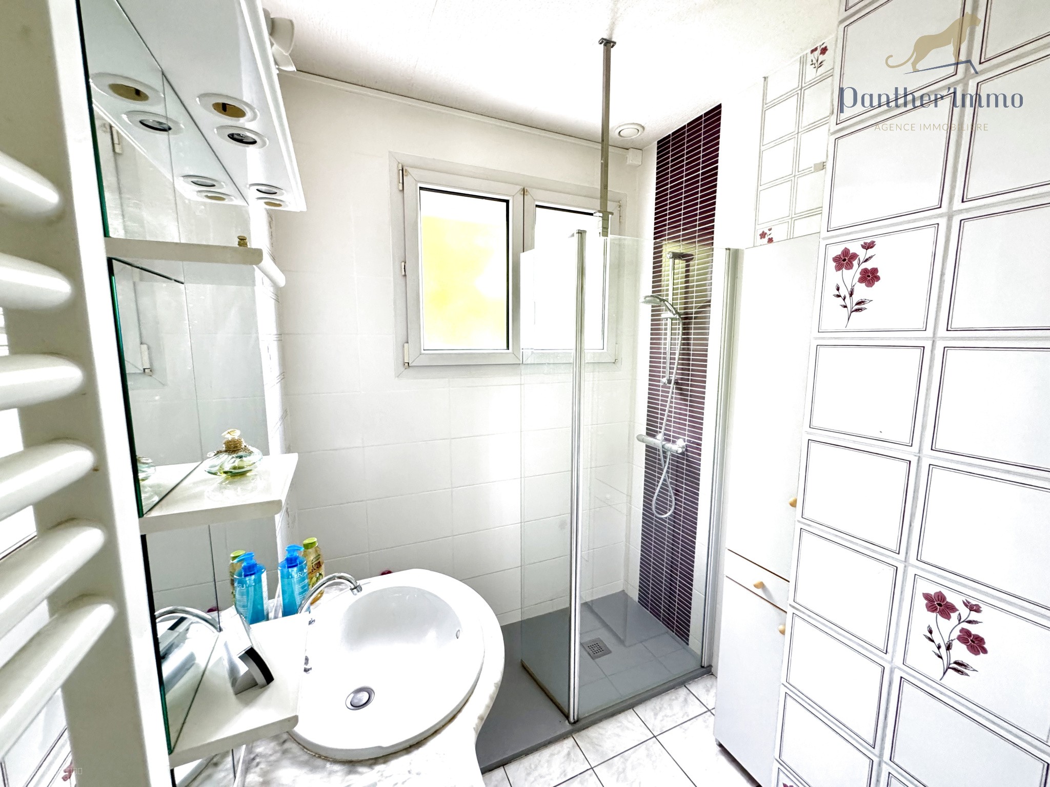 En plein coeur de Montbazon maison de 129m2 S-S complet — photo 8