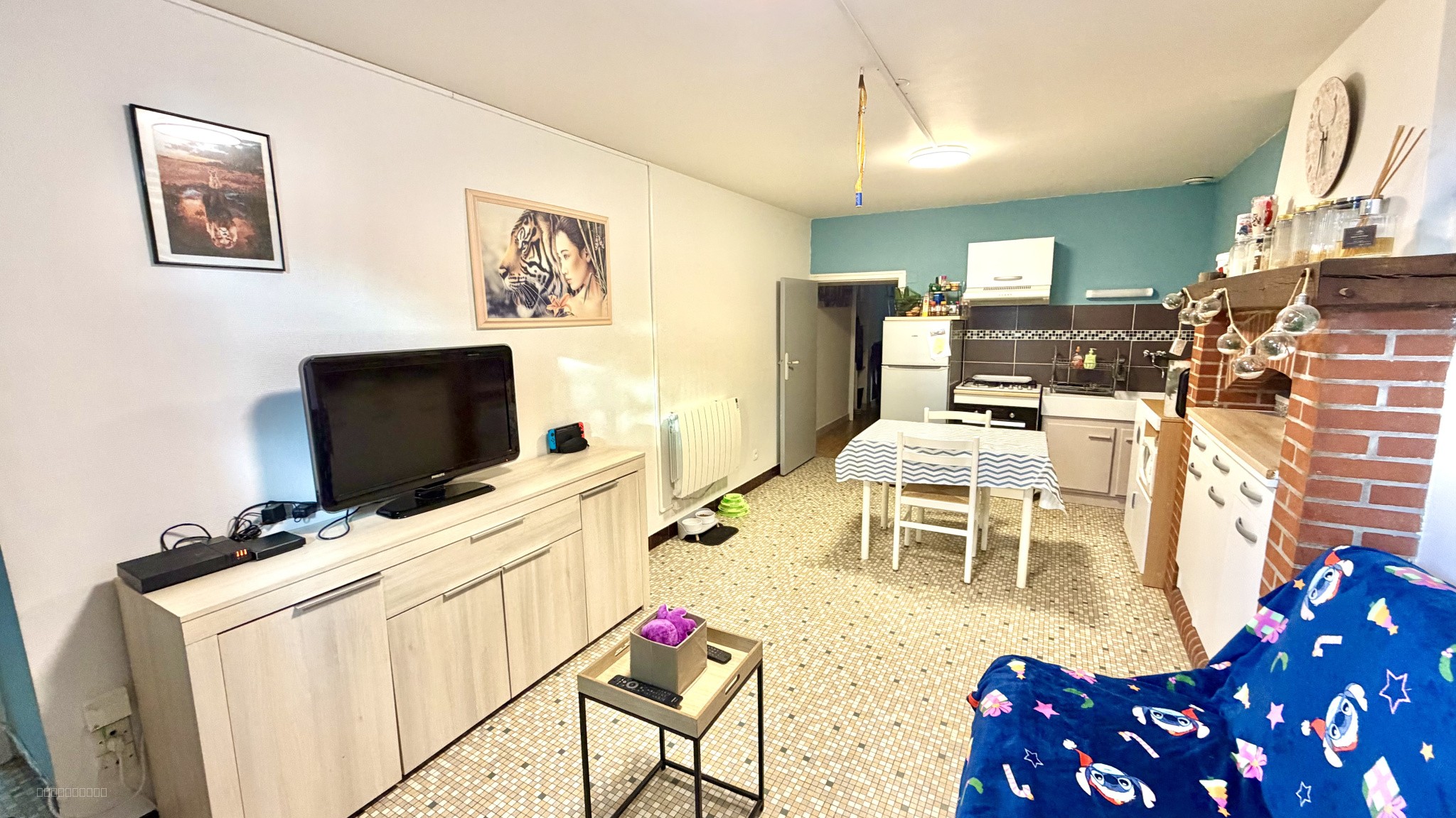 A VENDRE ENSEMBLE IMMOBILIER DANS L'ANCIEN - LA POUEZE (49370) — photo 4