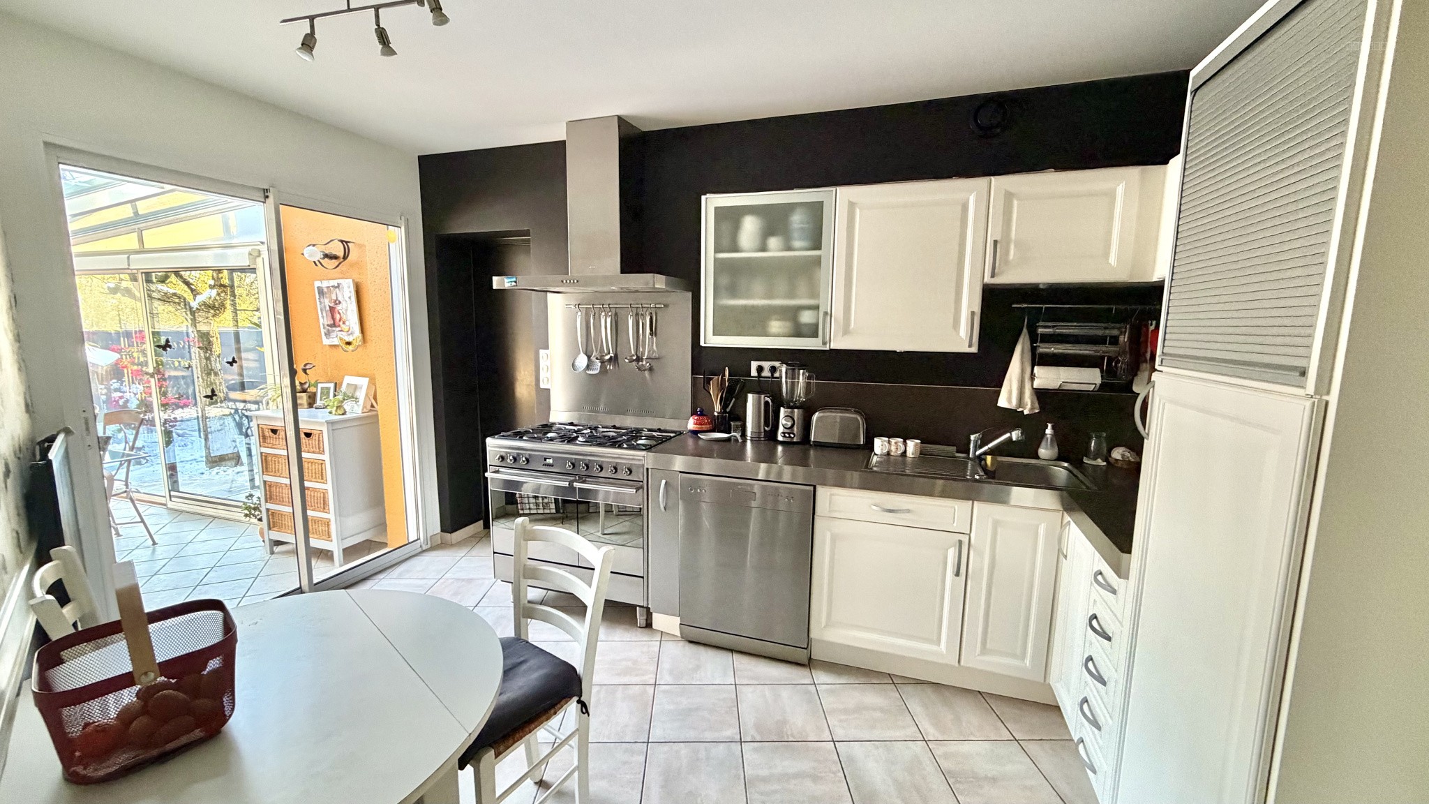 A VENDRE MAISON BEAUCOUZÉ — photo 3