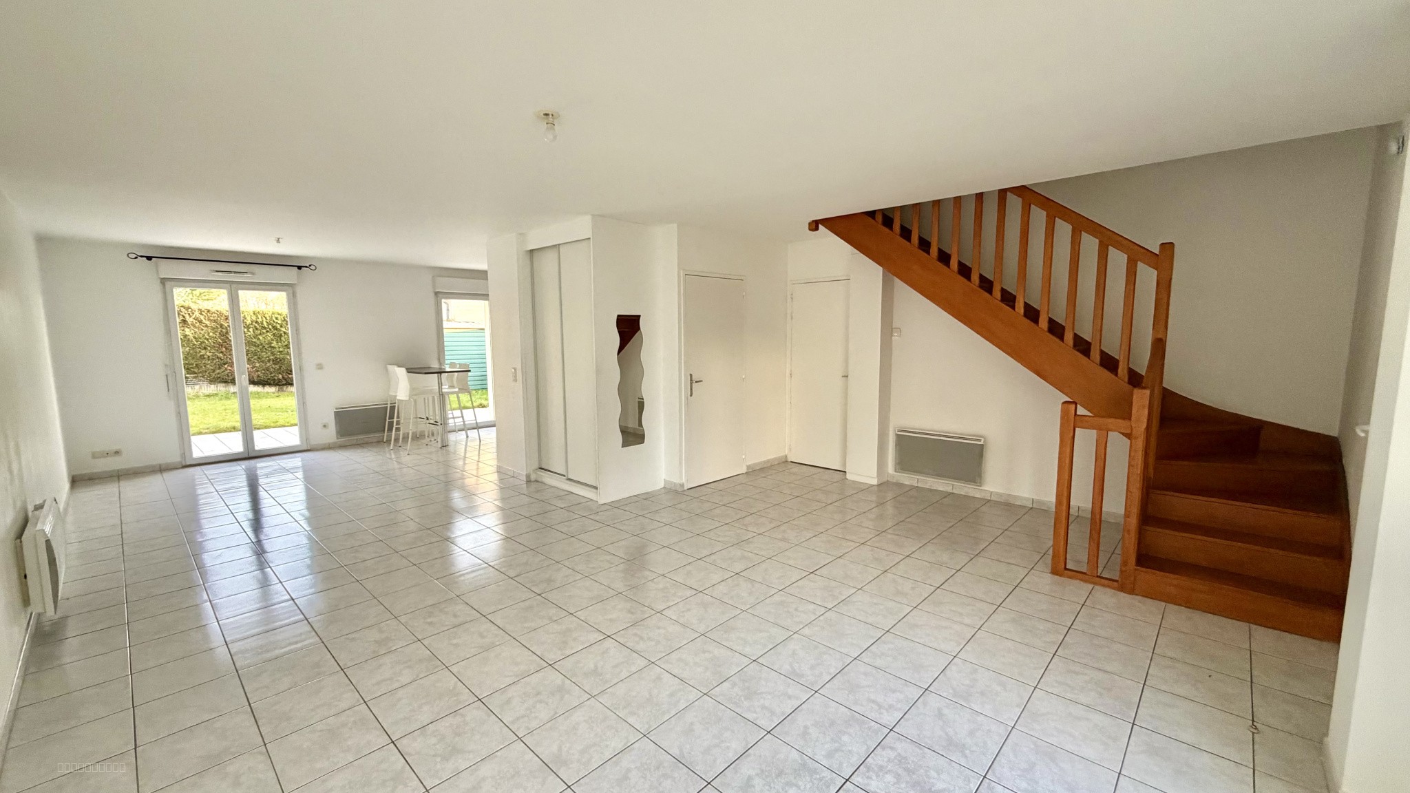 A VENDRE MAISON RÉCENTE BOUCHEMAINE-PRUNIERS — photo 2