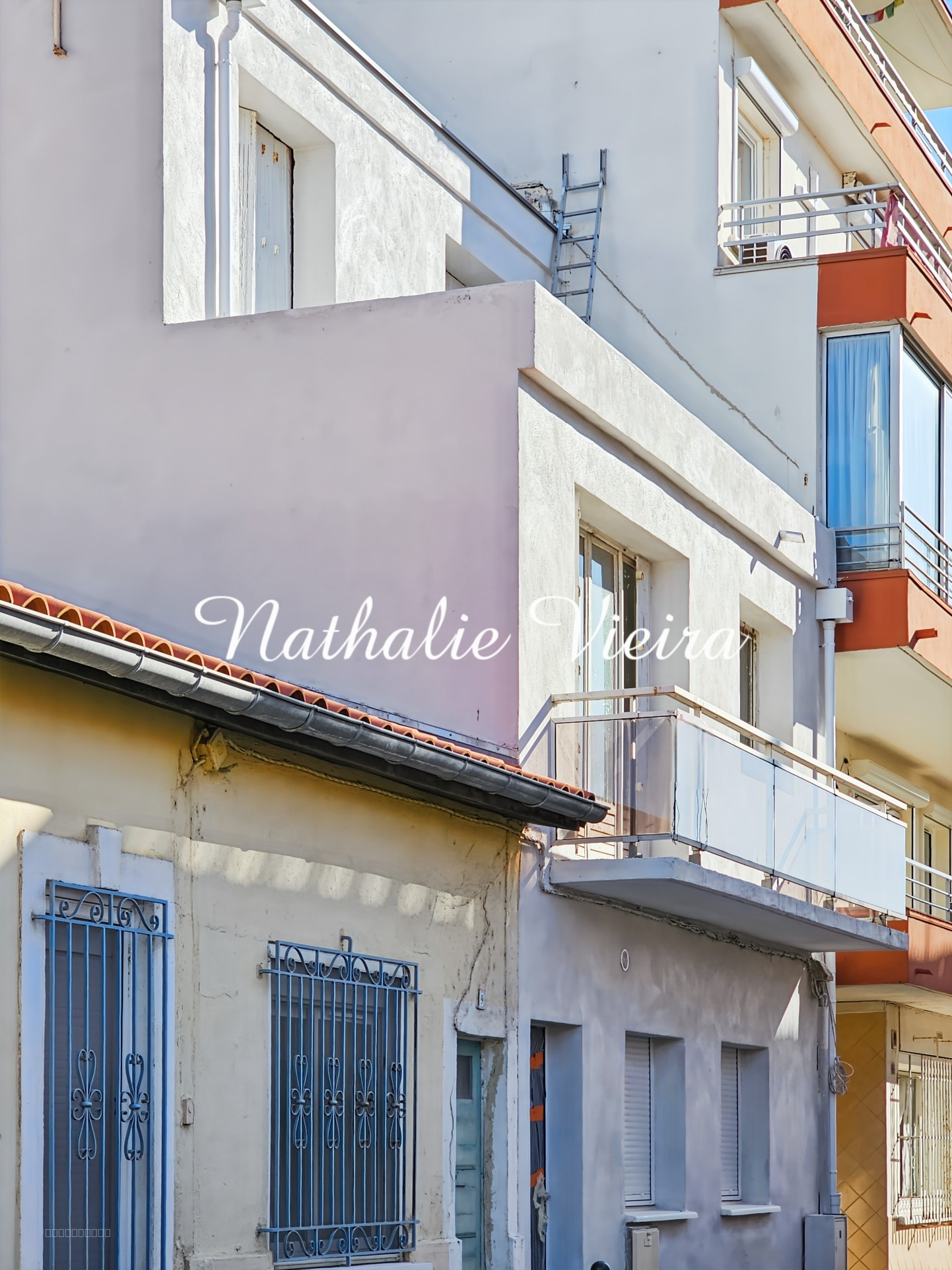 A RENOVER - APARTEMENT 90 m2 AVEC 50 m2 DE TERRASSES — photo 2