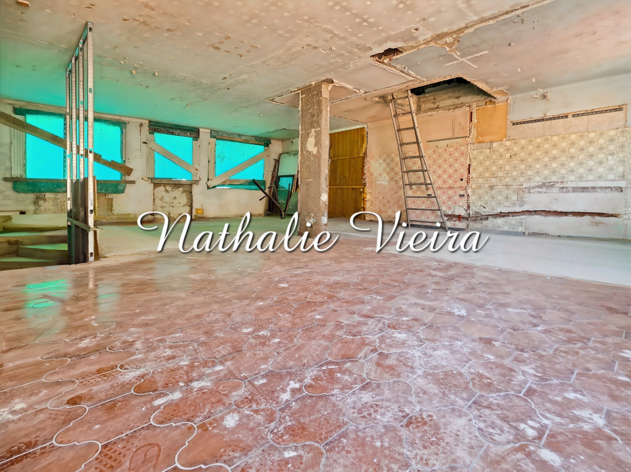 A RENOVER - APARTEMENT 90 m2 AVEC 50 m2 DE TERRASSES — photo 5