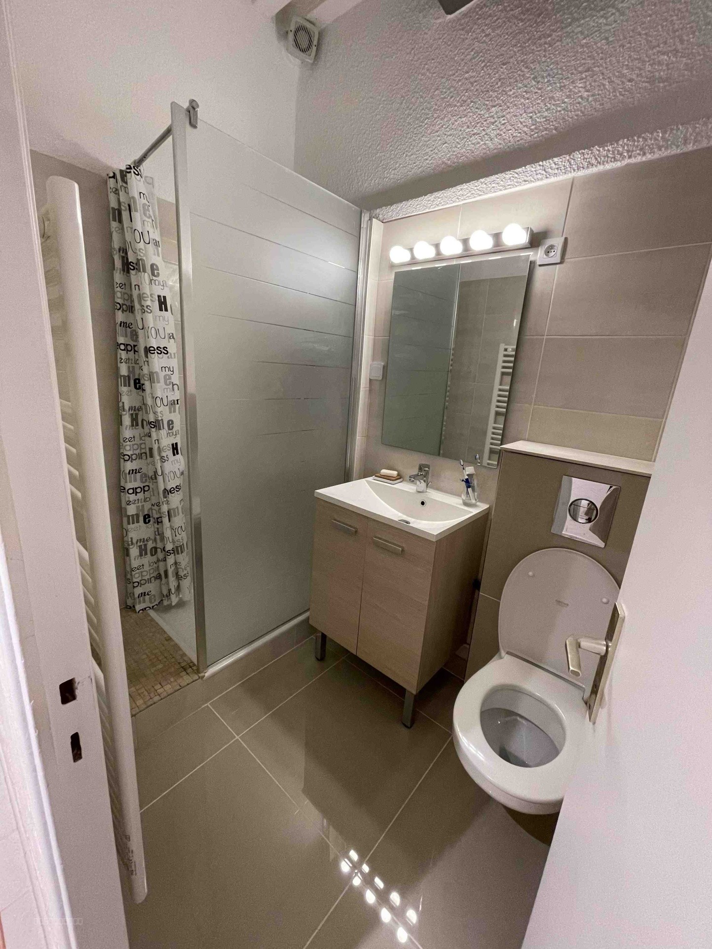 À louer   Appartement T1 de 23 m2   Saint-Cyr-Au-Mont-D'Or — photo 4